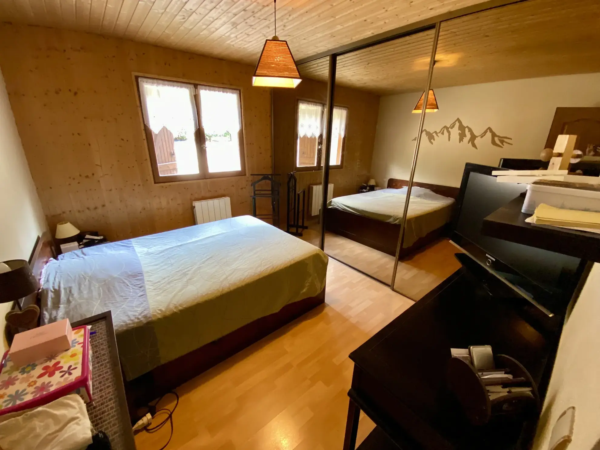 Maison individuelle à Saint-Martin-la-Porte avec jardin, véranda et garage 