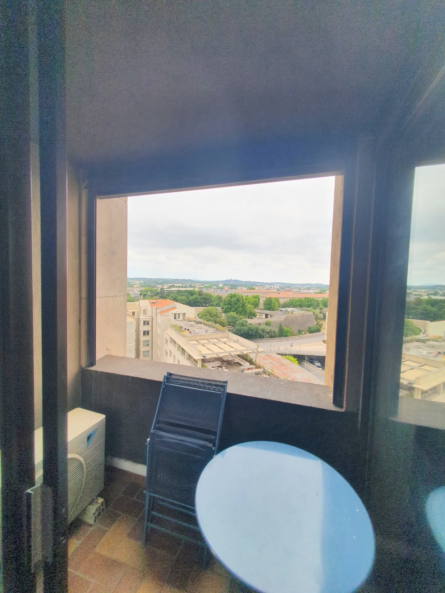 Appartement F2 lumineux de 43m² avec balcon dans l'Ecusson à Montpellier 