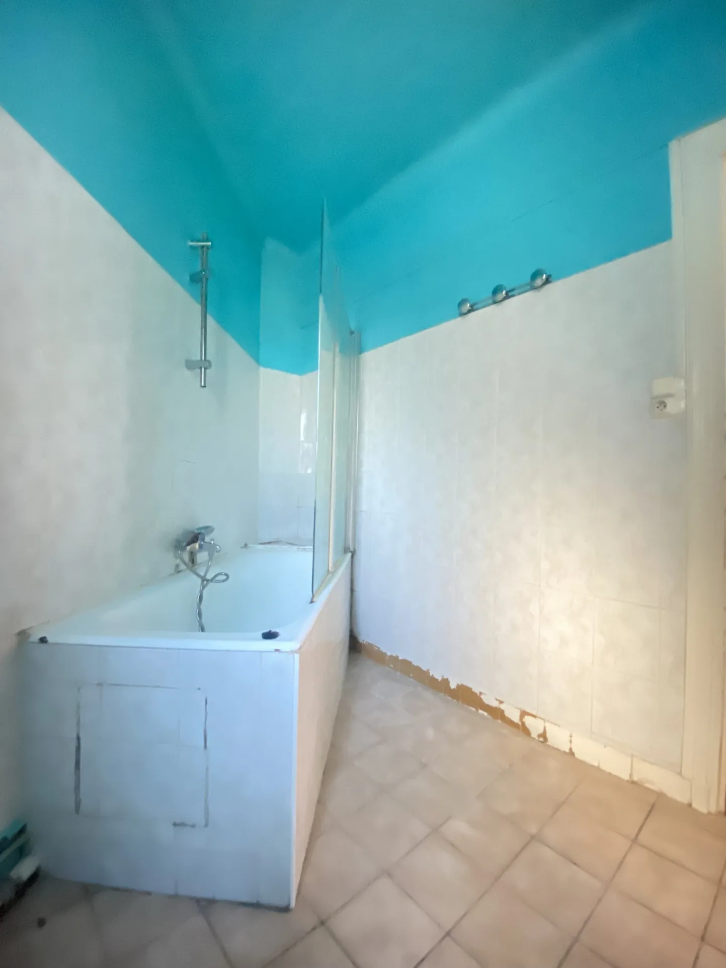 Appartement 2 chambres en hyper-centre d'Abbeville avec cave et chauffage gaz 