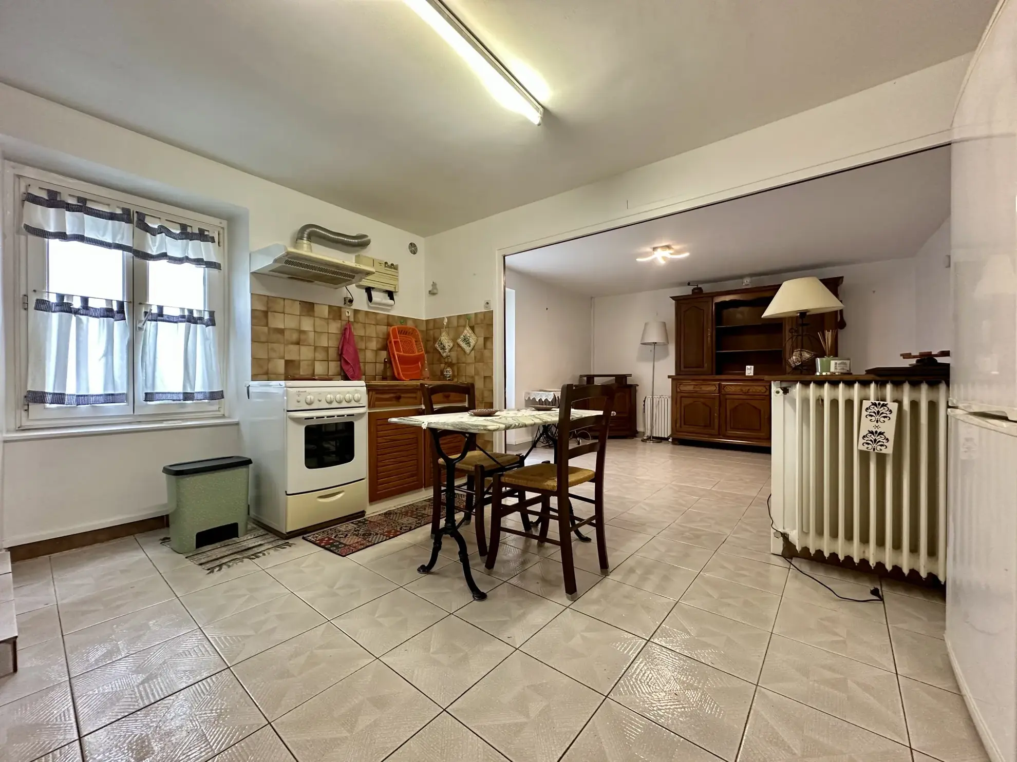 Charmante maison de ville avec grange attenante à Aubière, centre-ville, lumineux et à fort potentiel 