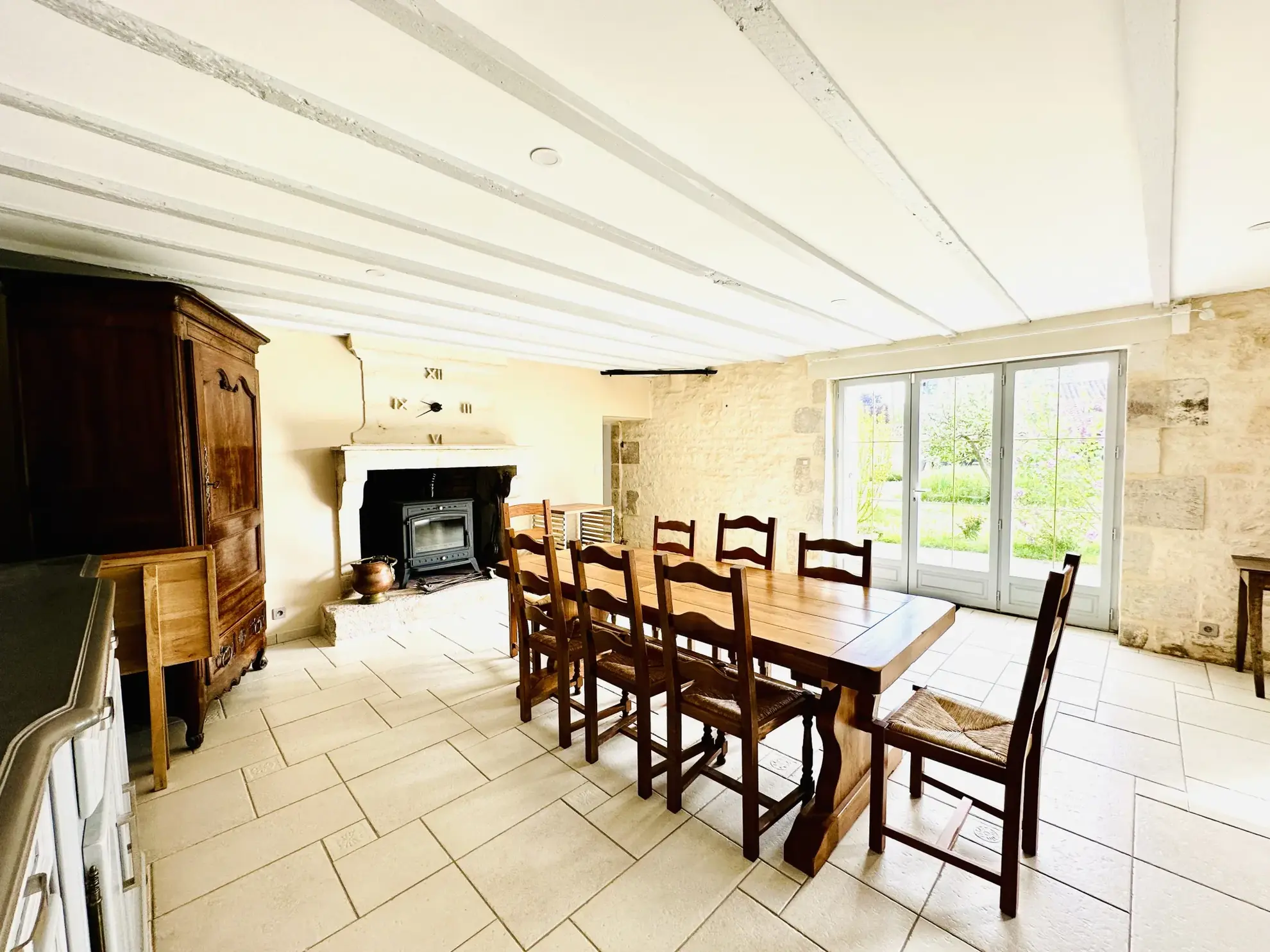 Maison de campagne à Villiers en Plaine avec 4 chambres, annexe et nombreux équipements modernes 