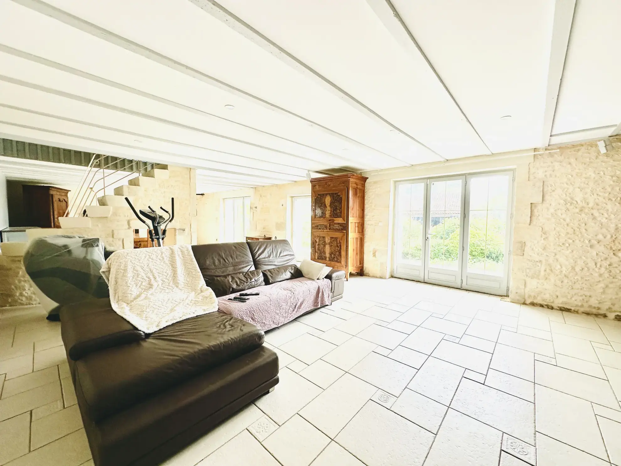 Maison de campagne à Villiers en Plaine avec 4 chambres, annexe et nombreux équipements modernes 