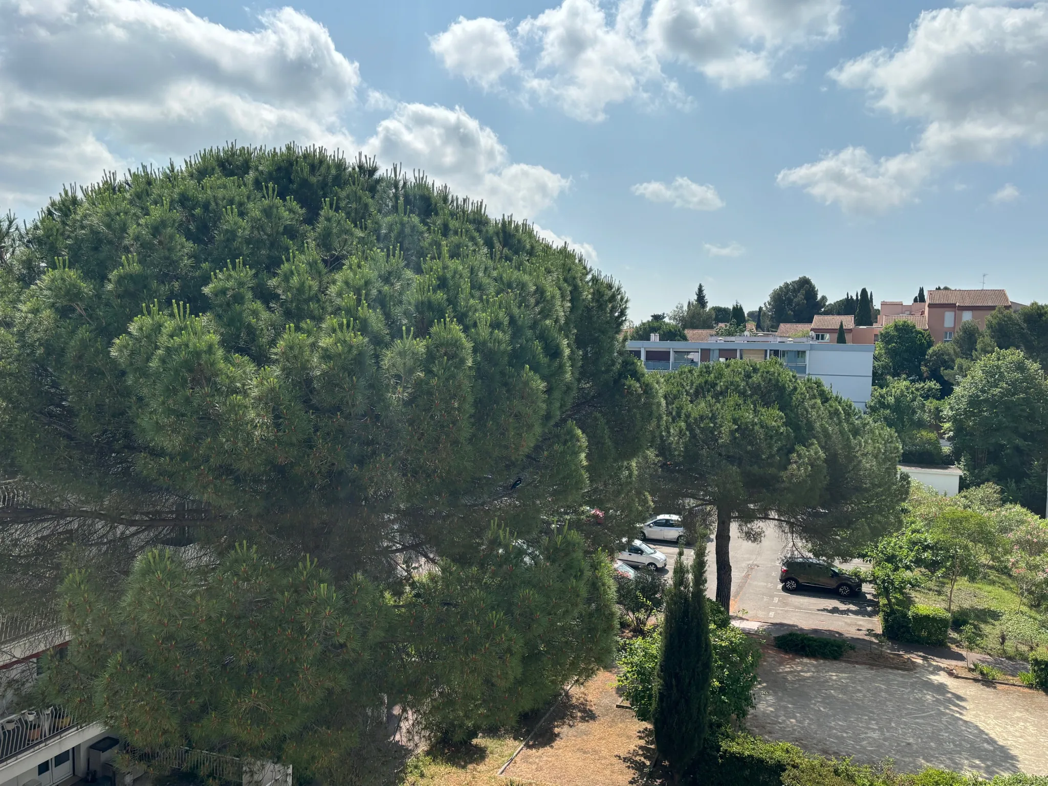 Vente d'un appartement 3 pièces à Montpellier Agriculture avec terrasse et parking 