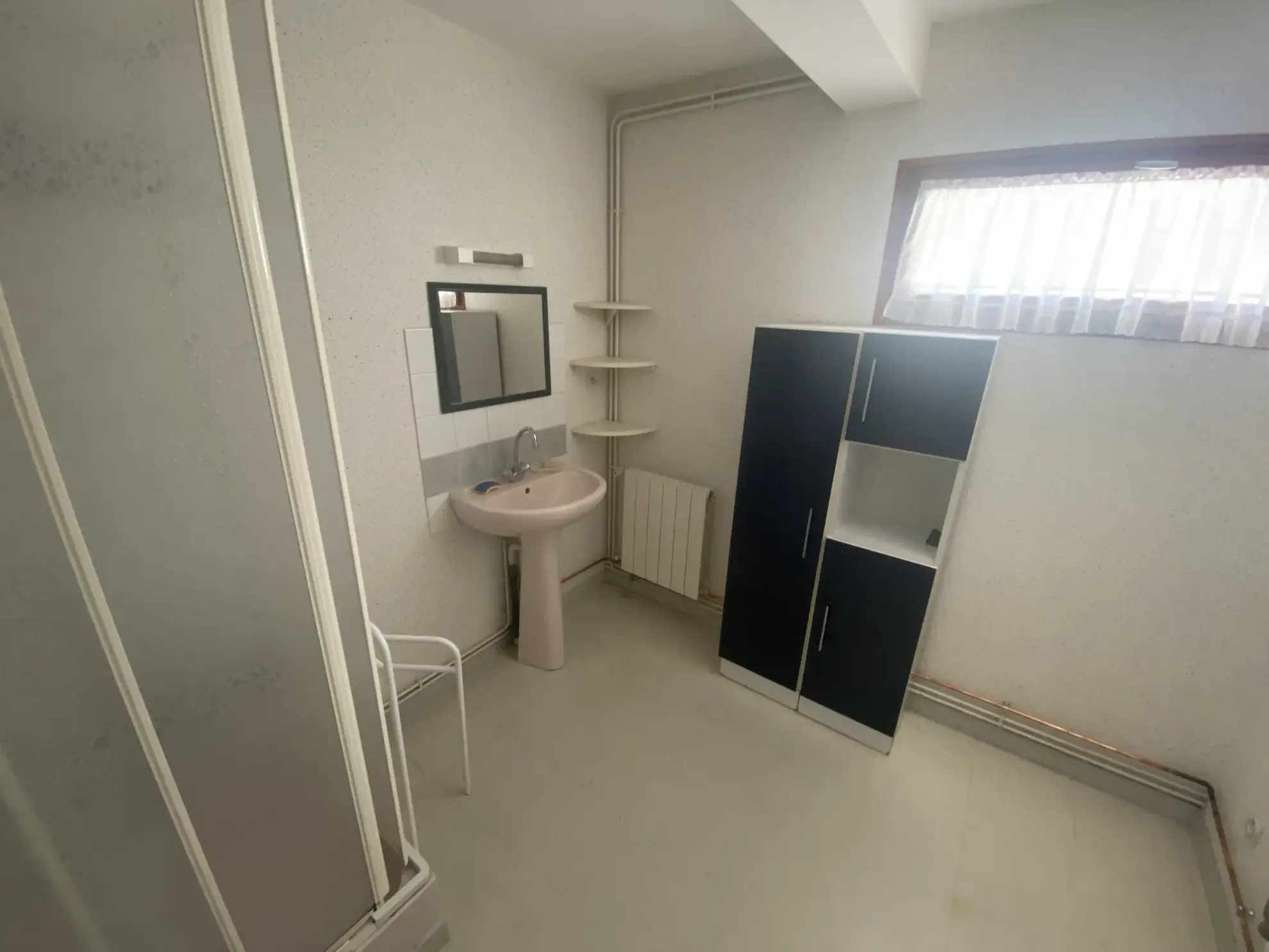 Maison 4 chambres avec garage et terrain à Goulles (19430) – Calme et luminosité 