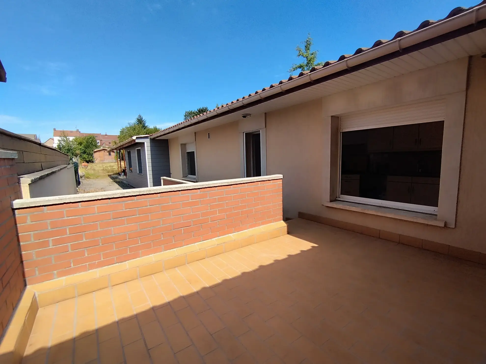 Maison plain-pied individuelle à Harnes avec 3 chambres et garage 