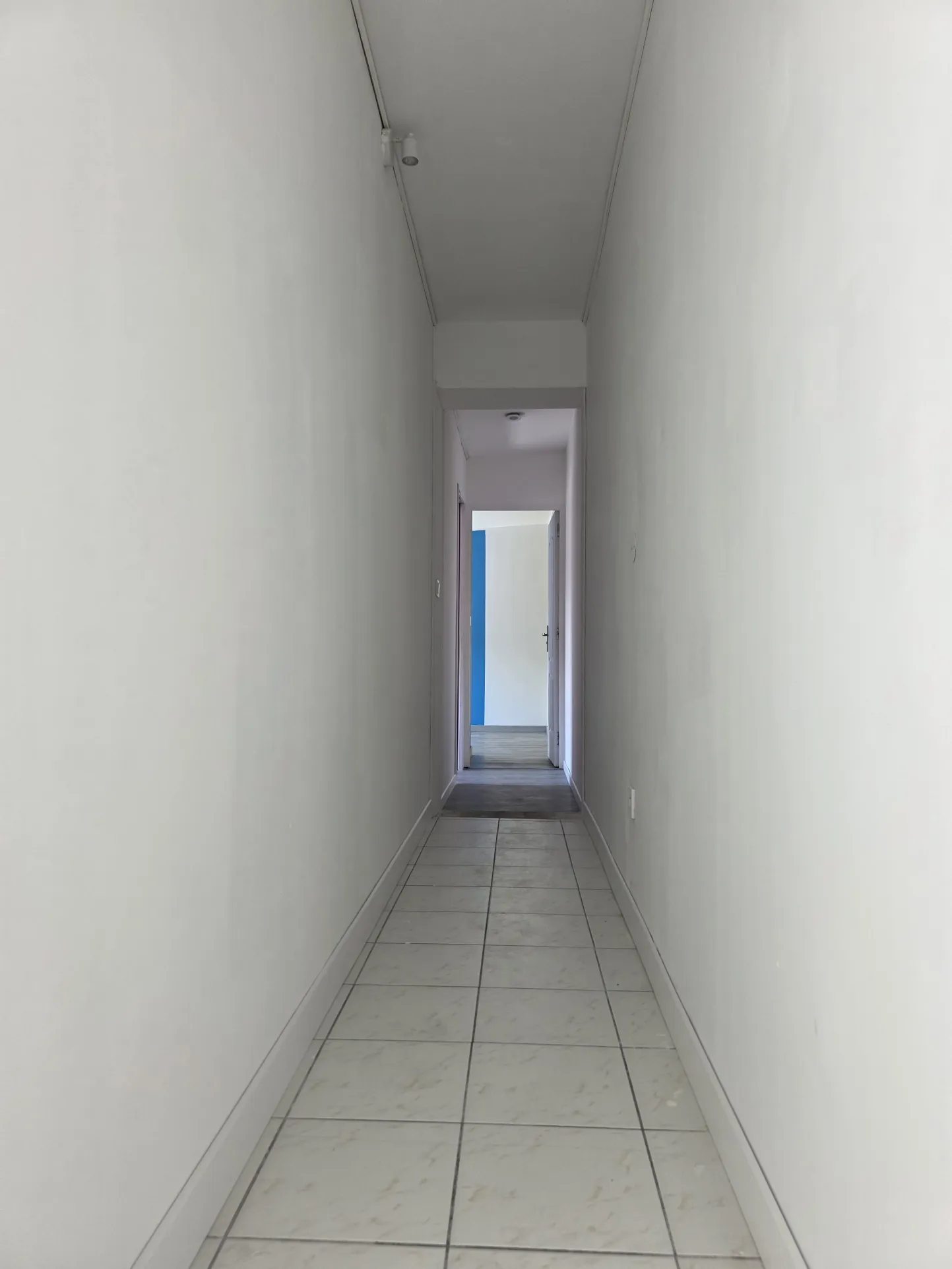 Maison plain-pied individuelle à Harnes avec 3 chambres et garage 