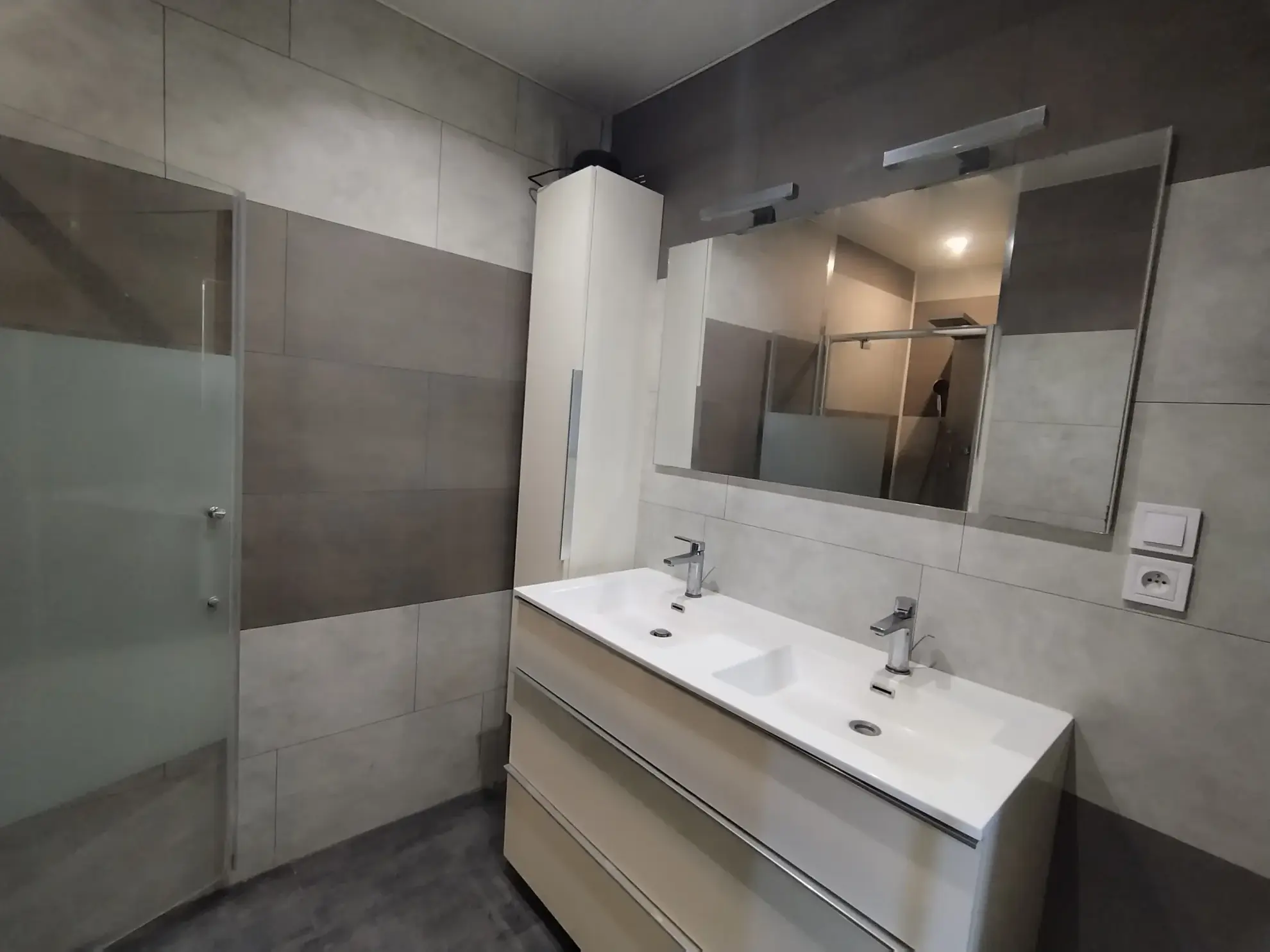 Maison plain-pied individuelle à Harnes avec 3 chambres et garage 