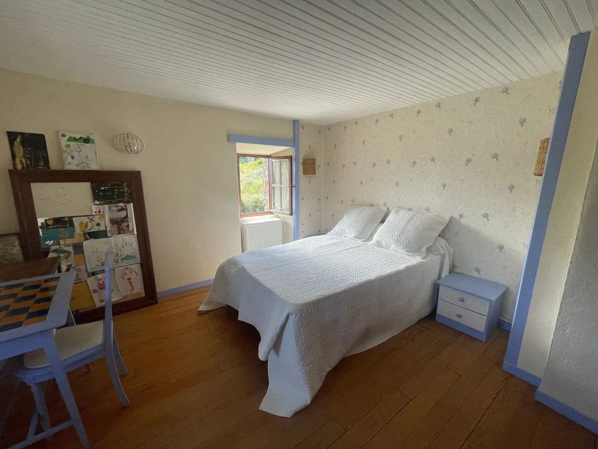 Charmante maison cévenole avec grand terrain et vue imprenable à Saint Frezal de Ventalon 