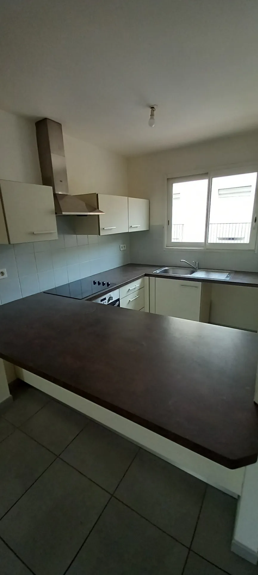 Maison de village récente avec garage et cour à Argeles-sur-Mer 