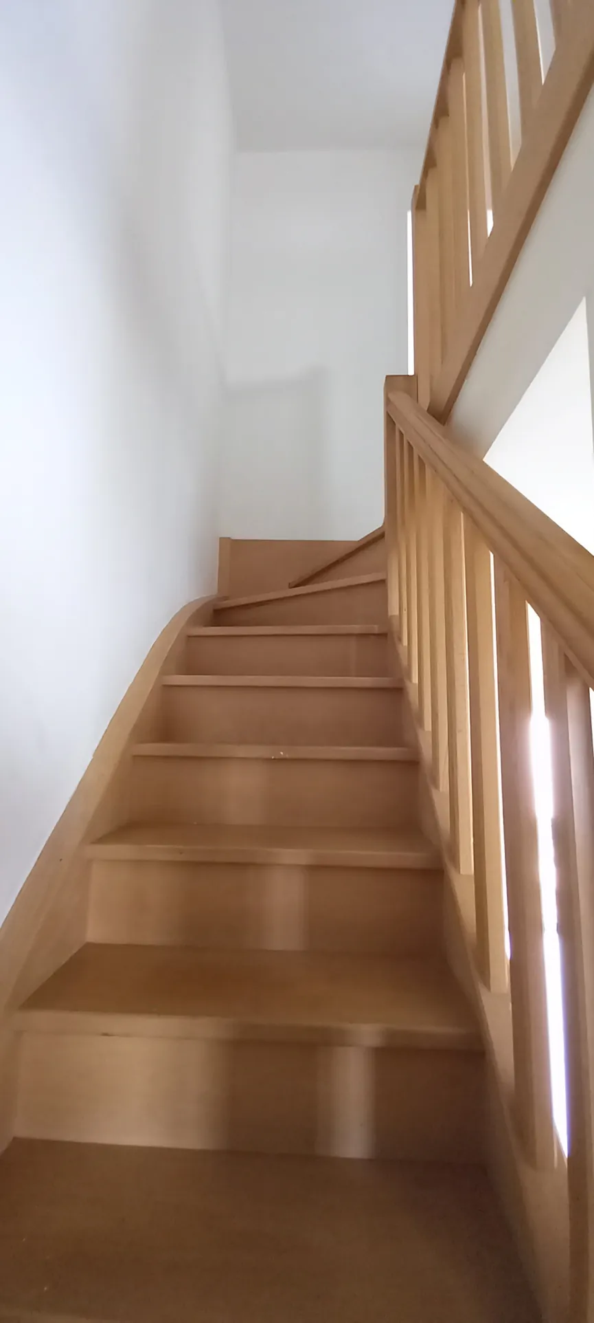 Maison de village récente avec garage et cour à Argeles-sur-Mer 