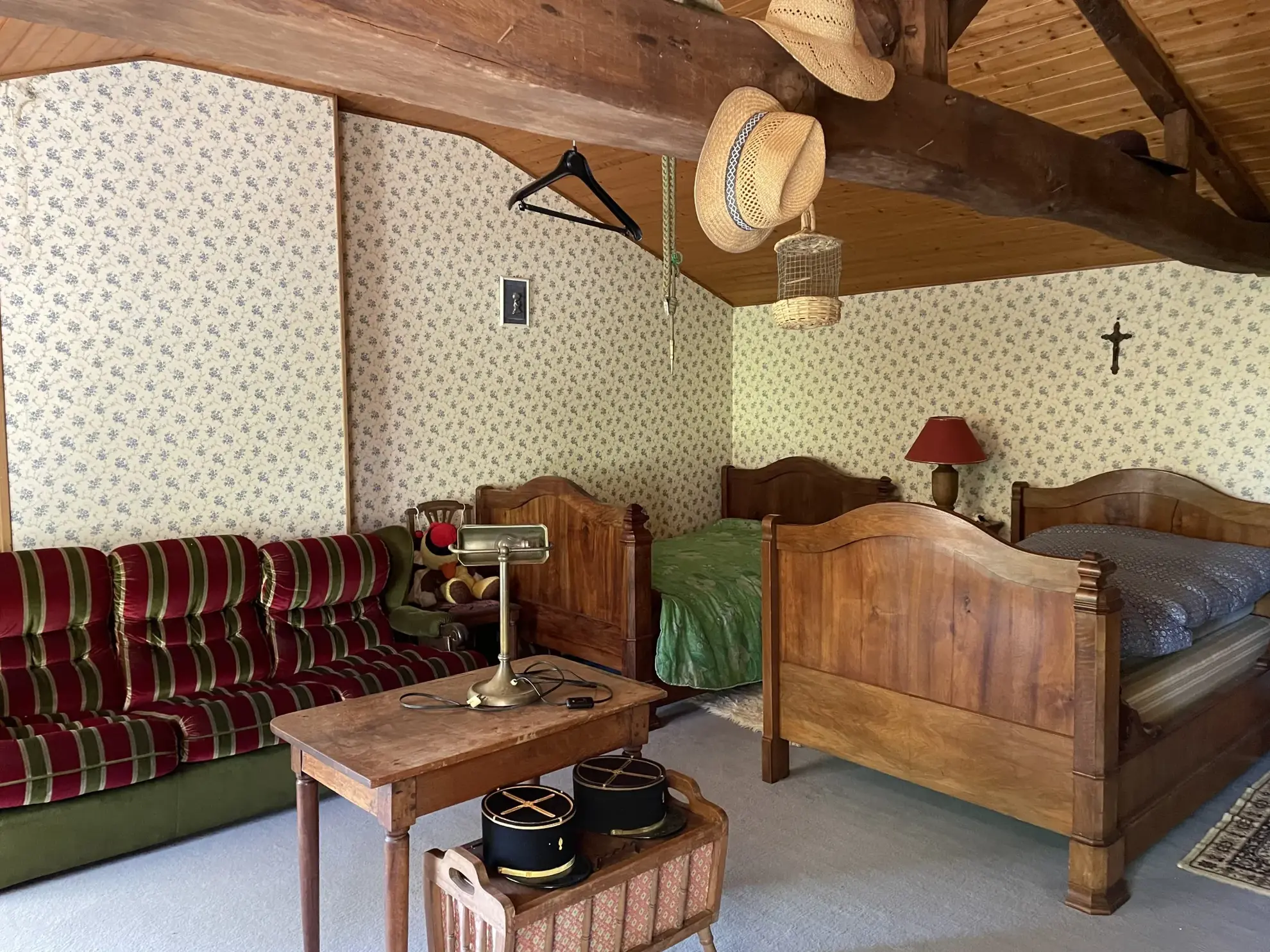 Maison ancienne à rénover avec grand terrain à Aigrefeuille d'Aunis 