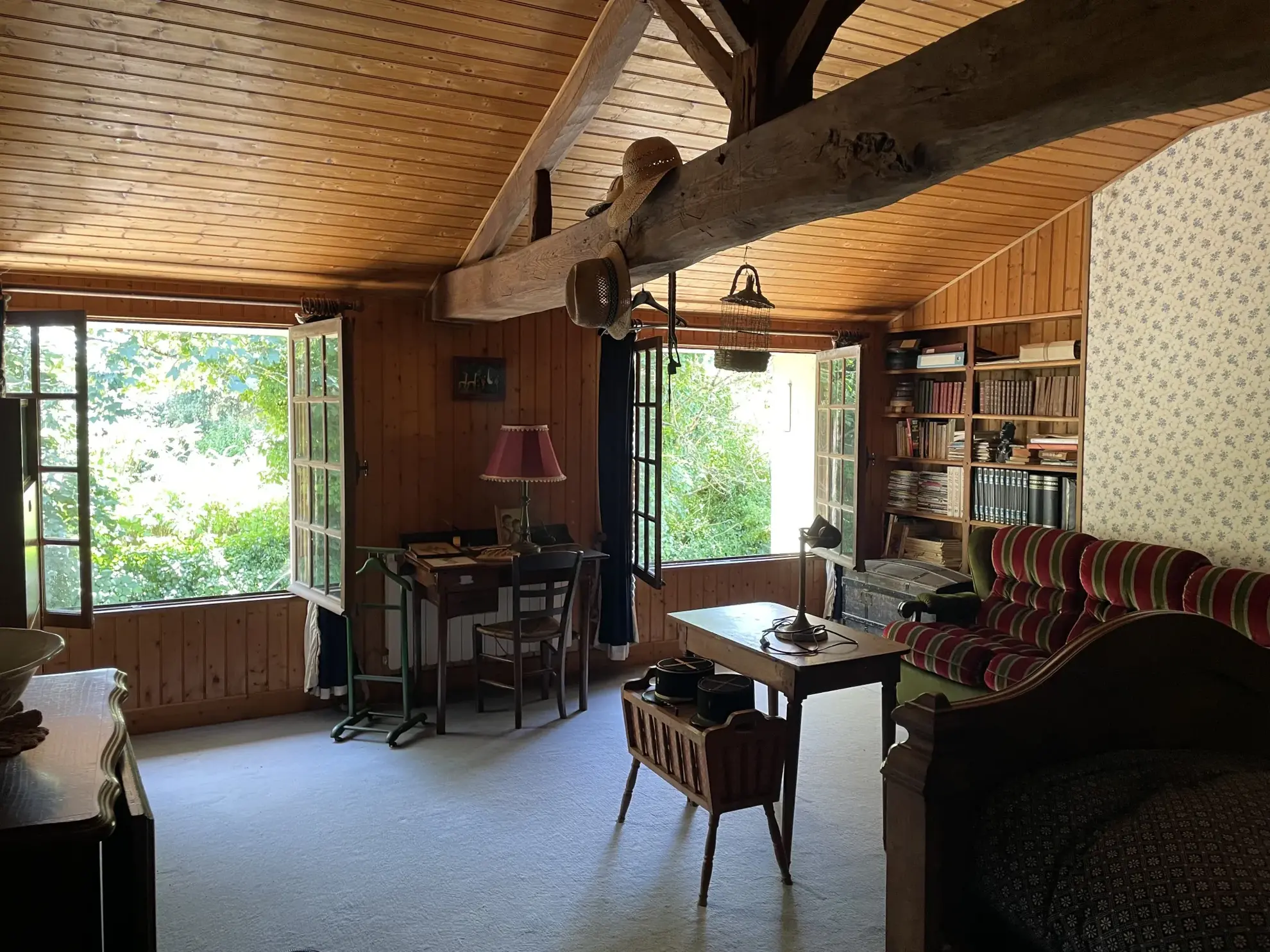 Maison ancienne à rénover avec grand terrain à Aigrefeuille d'Aunis 