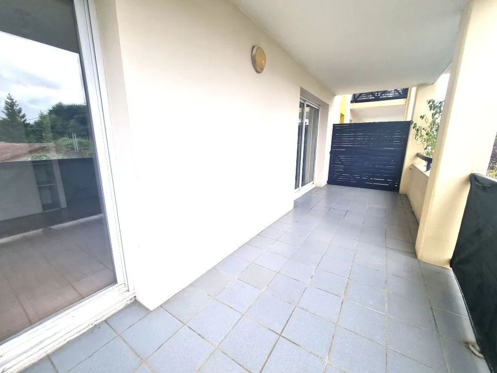 Appartement T3 à Bayonne avec terrasse, parking et vue dégagée 