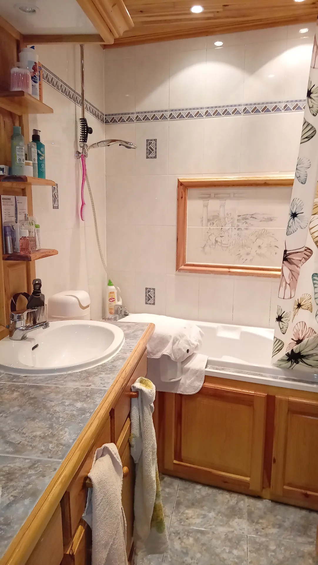 Appartement T4 lumineux à Millau, proche centre-ville avec cave et terrasse 