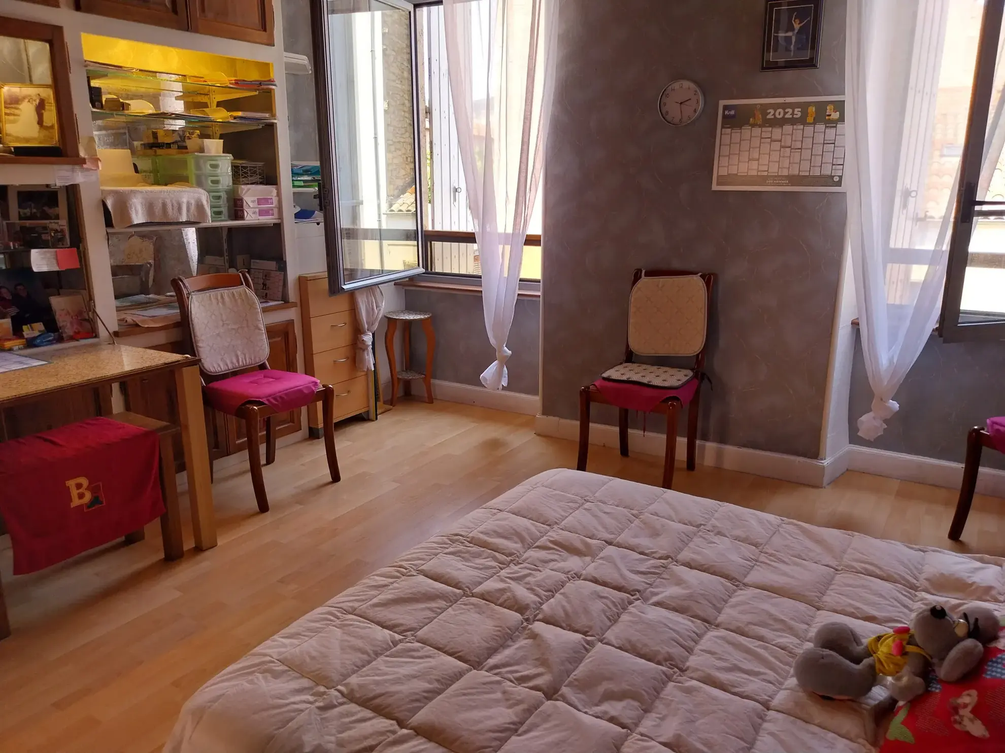 Appartement T4 lumineux à Millau, proche centre-ville avec cave et terrasse 