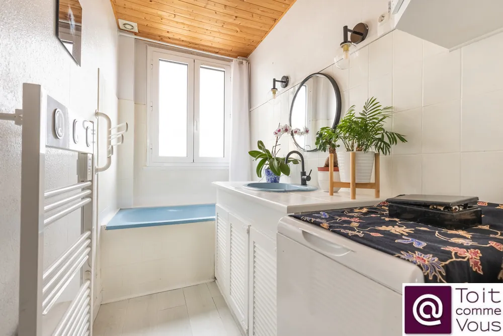 Appartement 3 pièces lumineux avec vue dégagée à Montreuil 