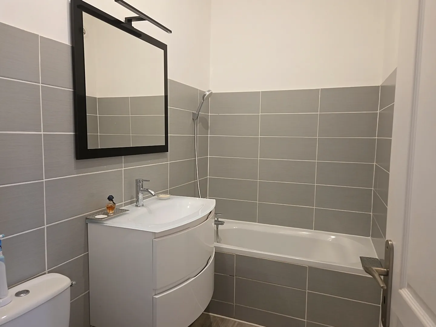 Appartement T3 à Sollies-Pont, centre-ville, 52m2, idéal primo-accédant ou investissement 