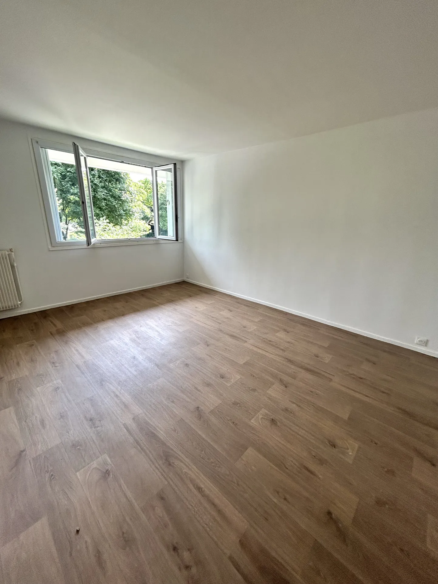 Appartement 3 pièces à Joinville-le-Pont de 63 m² avec cave 
