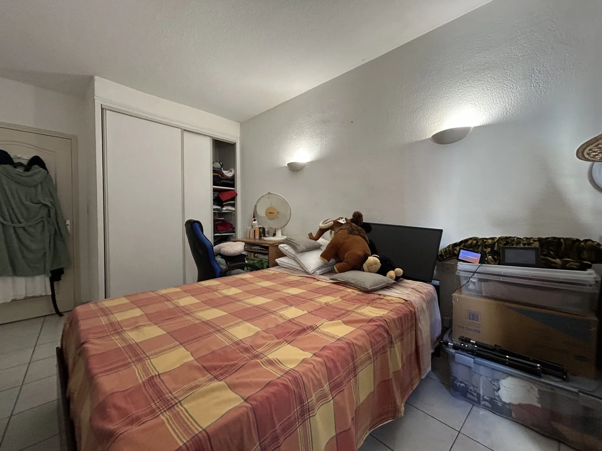 Appartement de 76 m² avec terrasse et cave à vendre à Bédarrides 