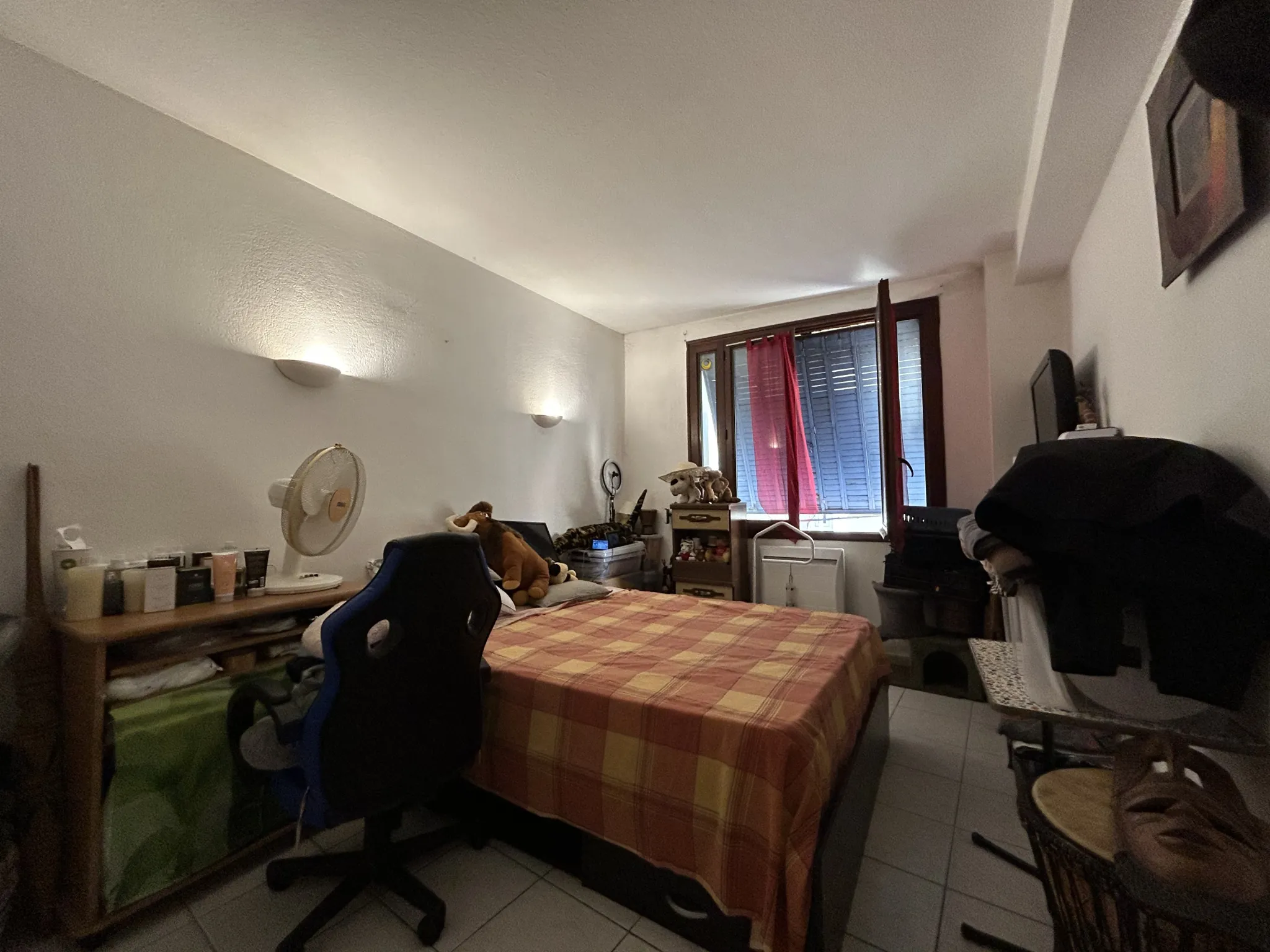 Appartement de 76 m² avec terrasse et cave à vendre à Bédarrides 