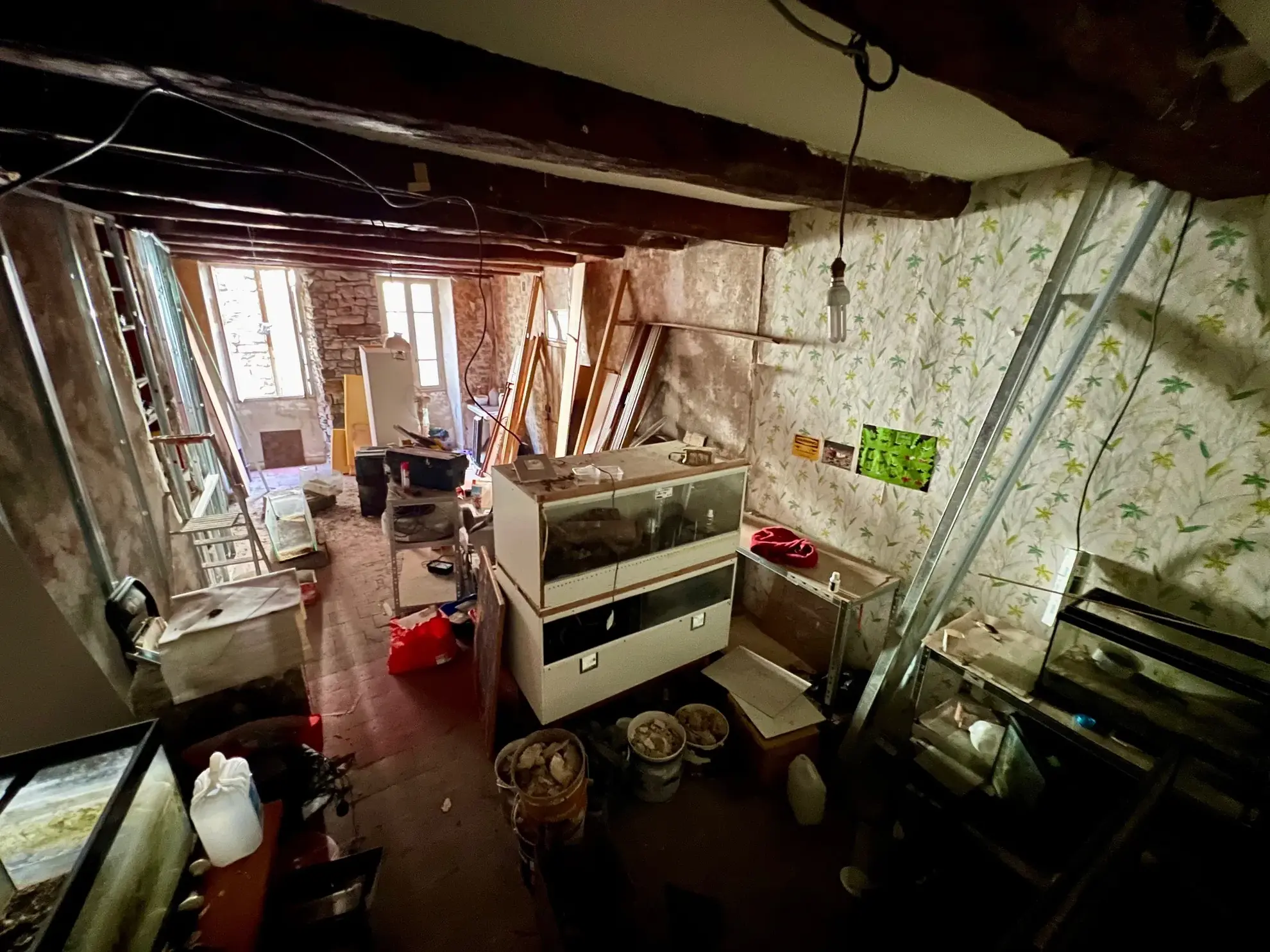 Studio à rénover au centre de Millau avec cave 