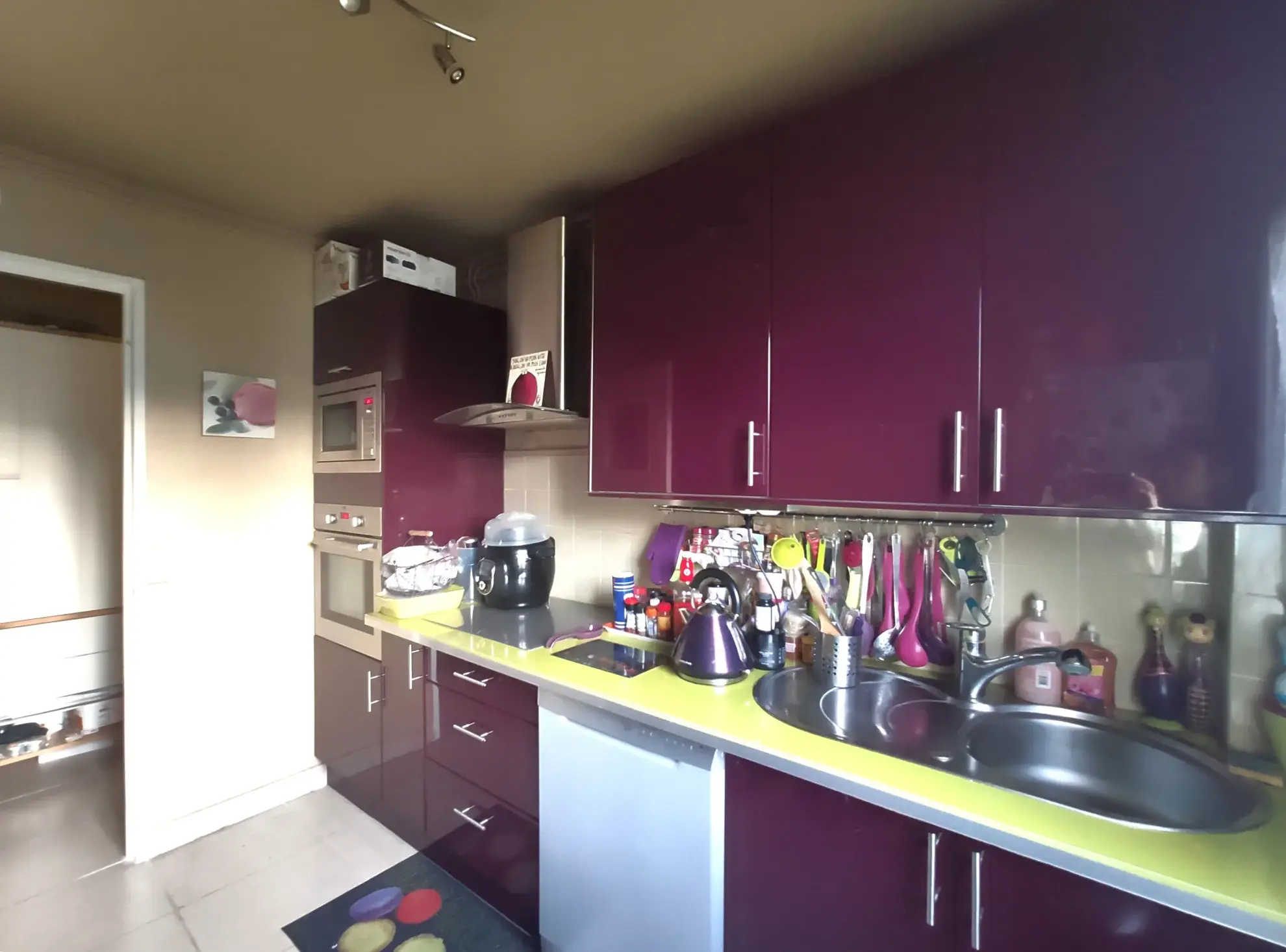 Appartement T4 à Vendre à Vitry-sur-Seine avec parking et cave 