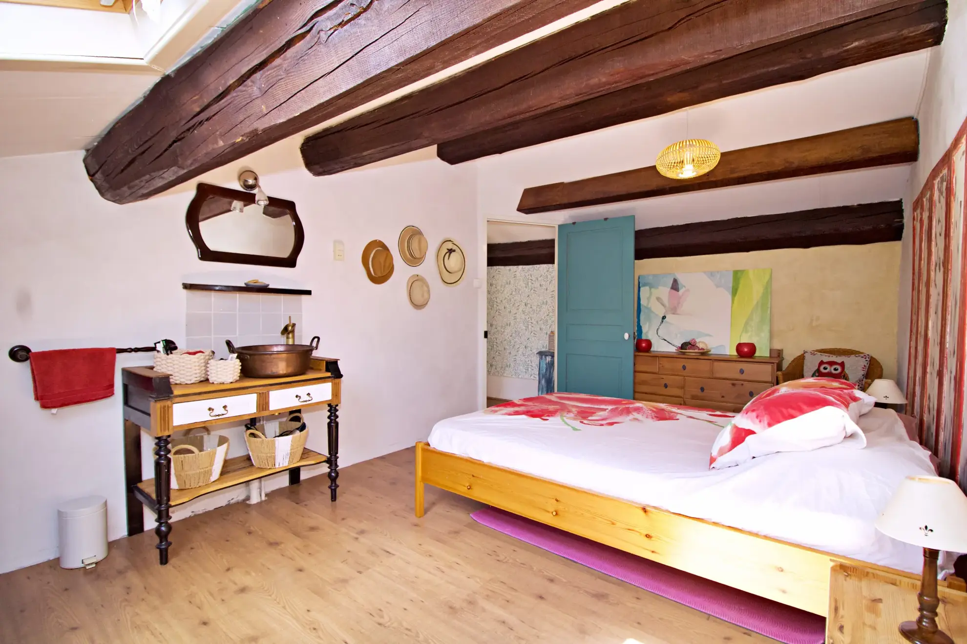 Maison en pierre avec vue exceptionnelle, terrasse et jardin à Escales 