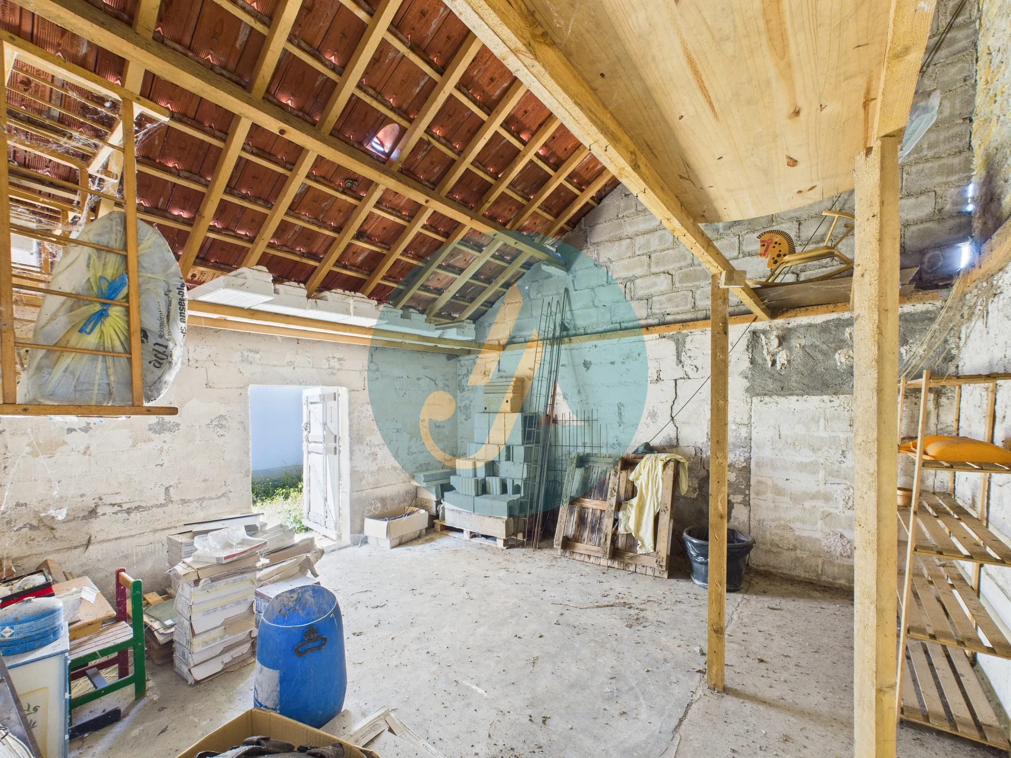 Maison contemporaine de 137 m² à Marzy proche Nevers avec piscine et jardin 