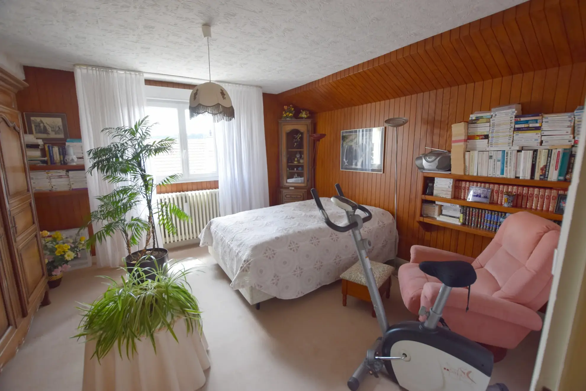 Maison rénovée avec 3 chambres et terrain à Montbéliard - Quartier calme 