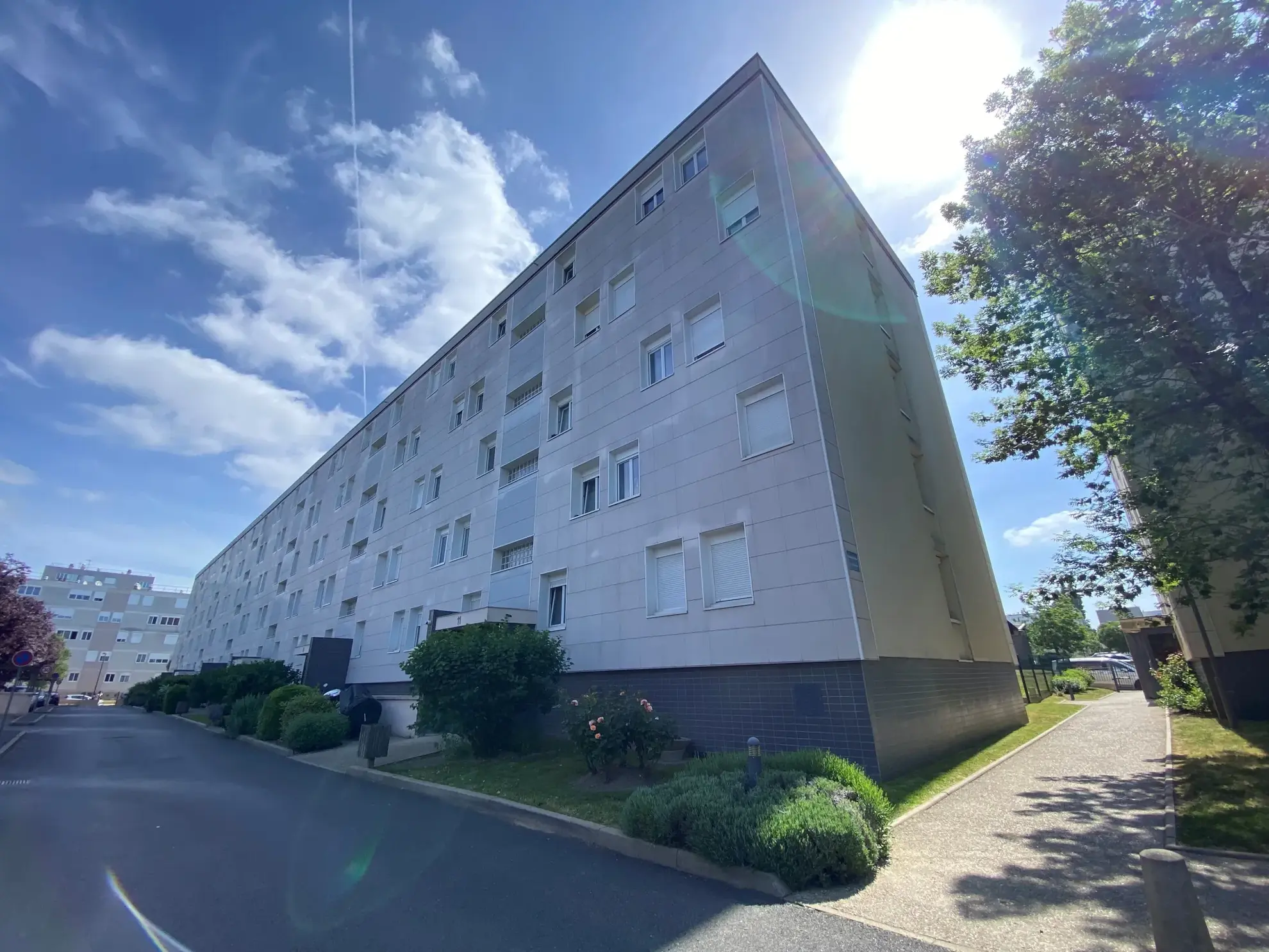 Appartement 3 pièces lumineux à Viry-Châtillon avec cave et parking 