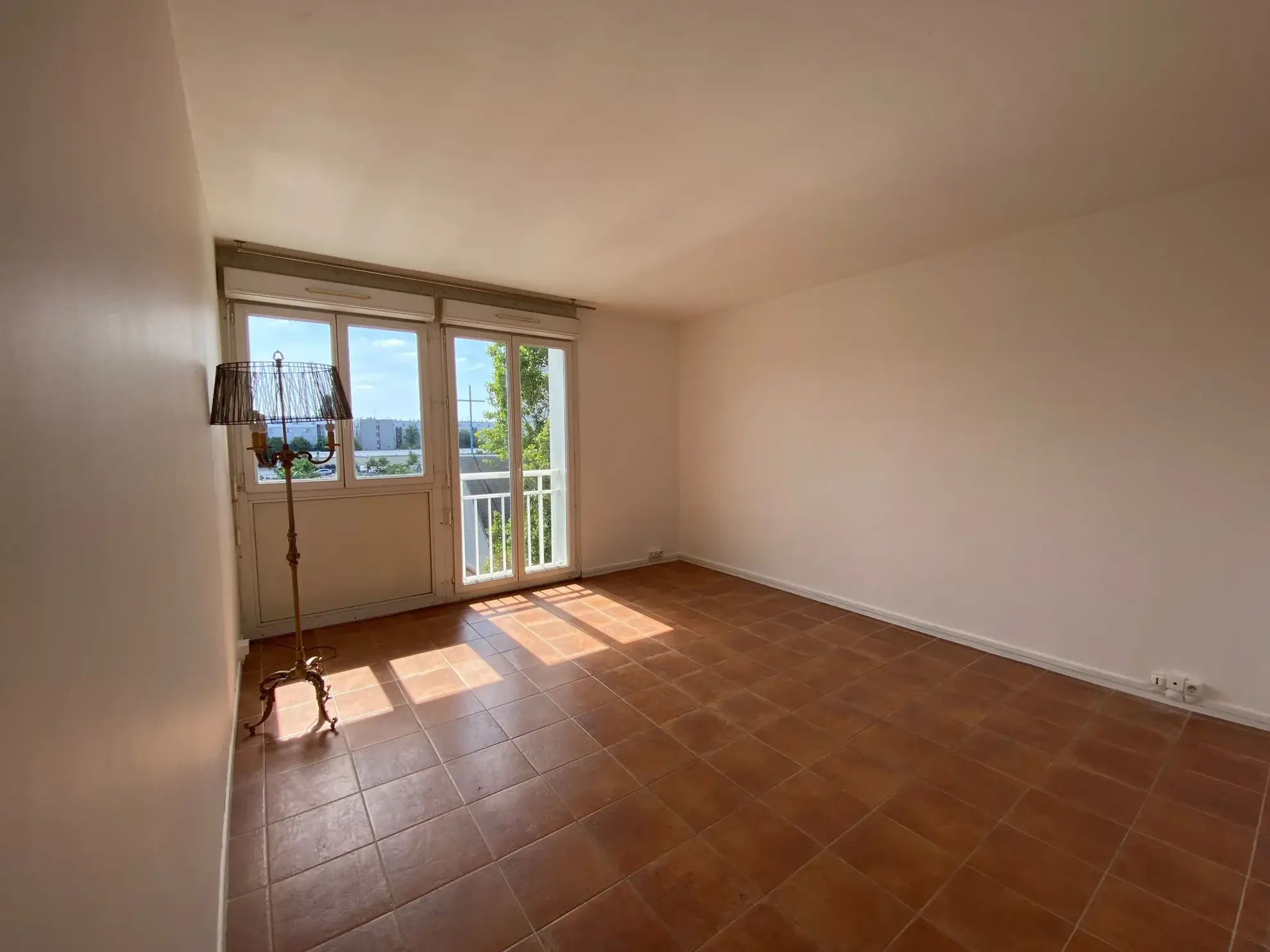 Appartement 3 pièces lumineux à Viry-Châtillon avec cave et parking