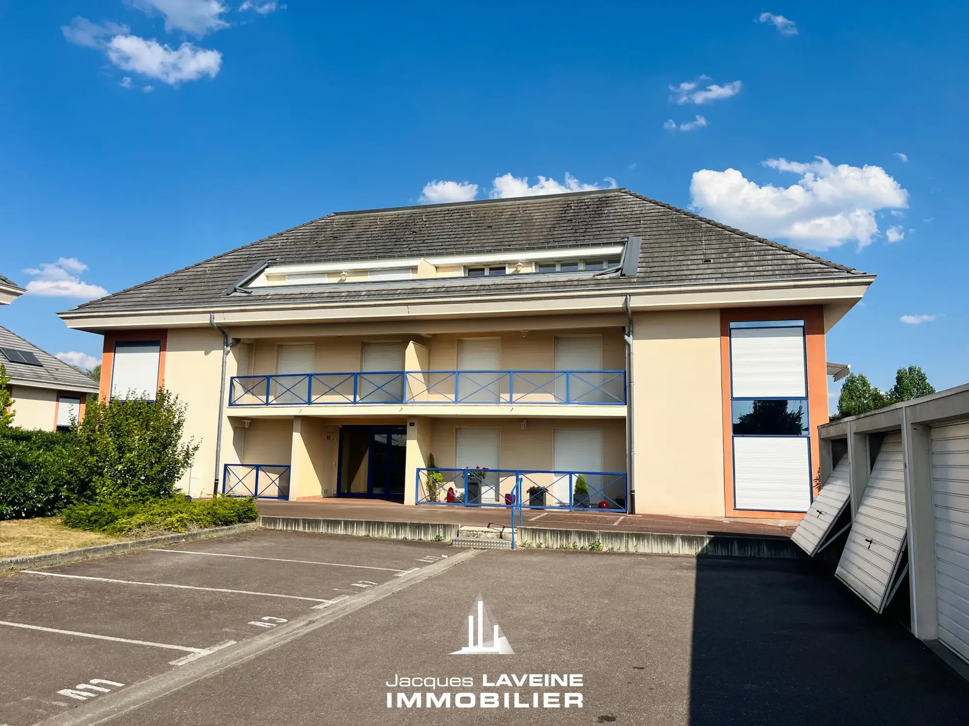 Bel appartement 3 pièces à Marly, proche commodités, avec balcon, garage et résidence sécurisée