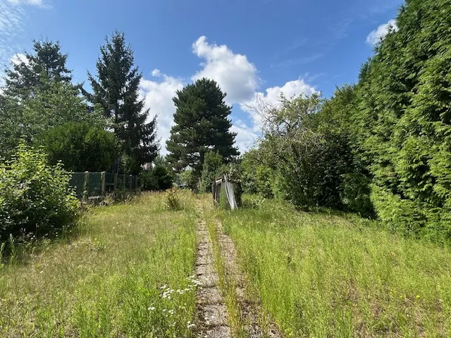 Maison individuelle de plain-pied à Montlhéry avec jardin proche du centre-ville 