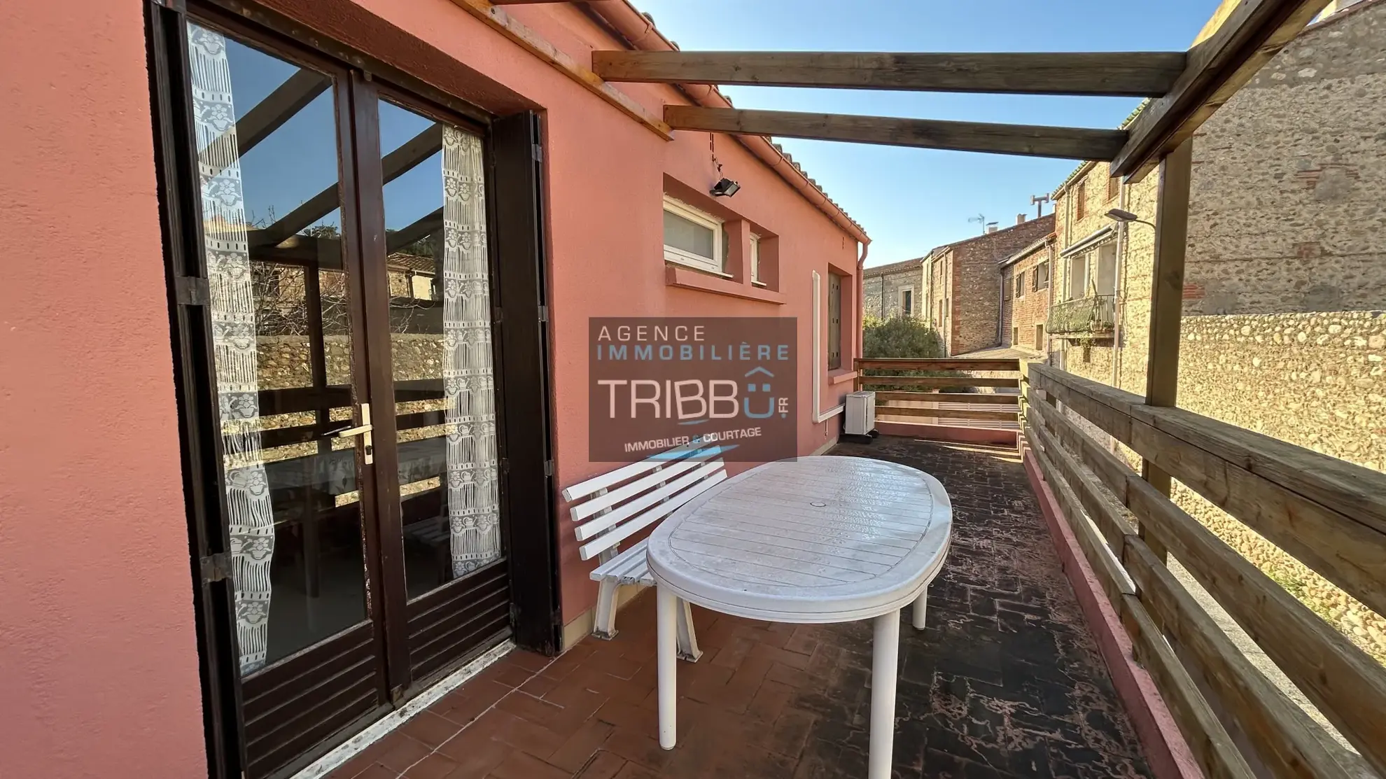 Maison 3 faces de 107 m² avec 3 chambres à Pollestres, quartier calme 