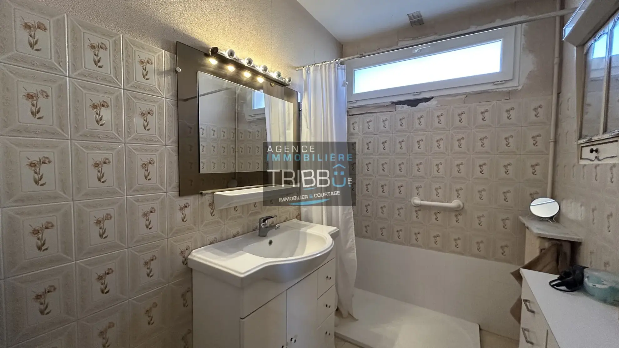 Maison 3 faces de 107 m² avec 3 chambres à Pollestres, quartier calme 