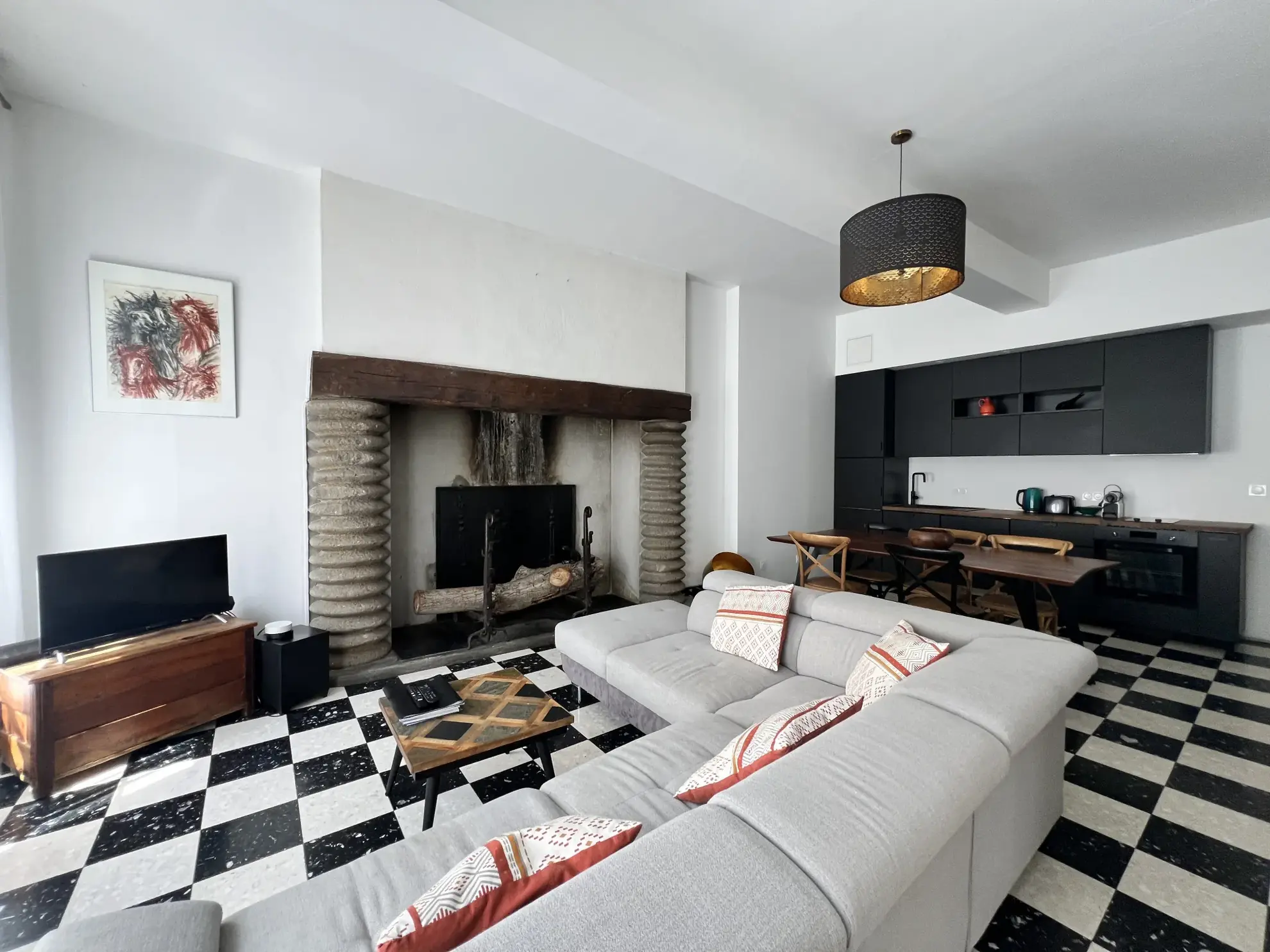 Appartement T3 à Carcassonne, centre-ville, secteur place Carnot - Charme et potentiel