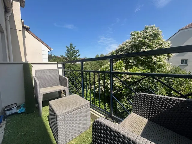 Charmant appartement F3 de 55 m² à Chilly Mazarin avec balcon et stationnement 