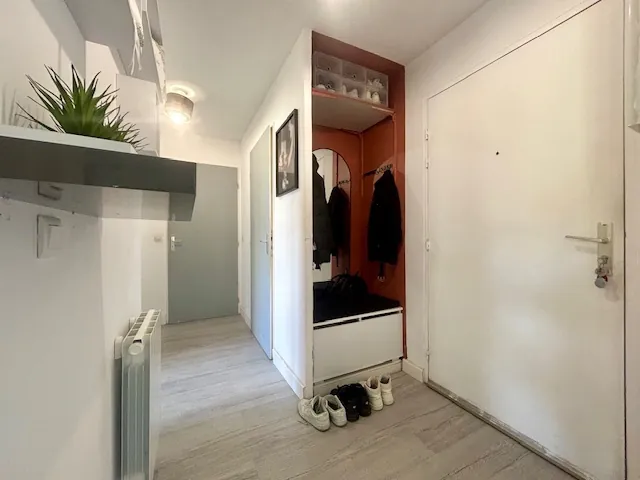 Charmant appartement F3 de 55 m² à Chilly Mazarin avec balcon et stationnement 