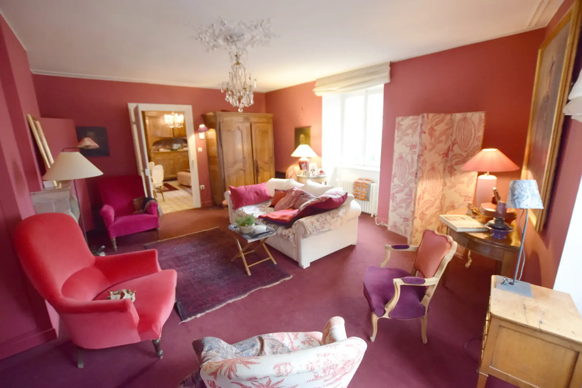 Grande maison rénovée avec terrasse et jardin à Vyans-le-Val - Bussurel 