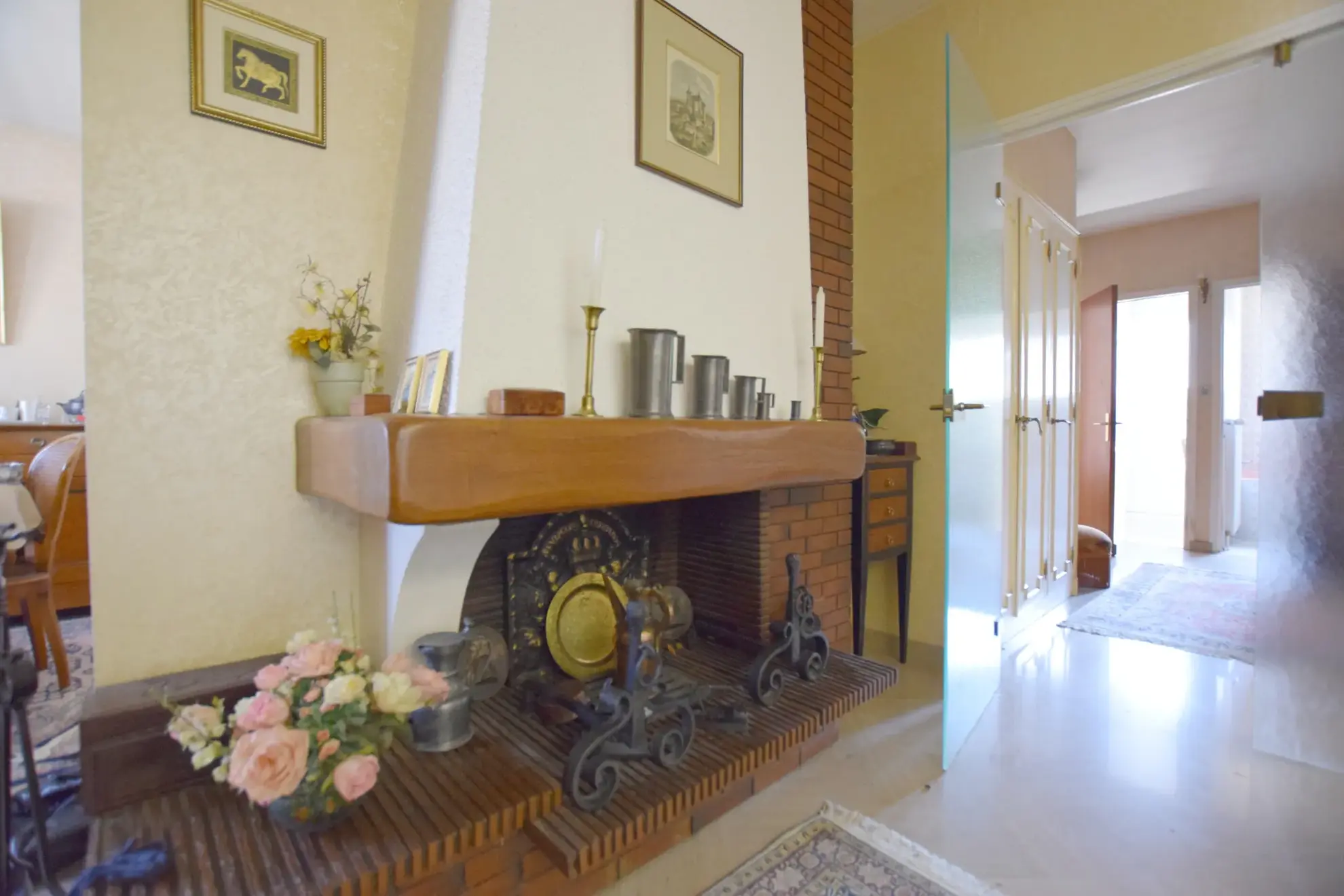 Maison familiale lumineuse avec jardin et garage à Grand-Charmont 