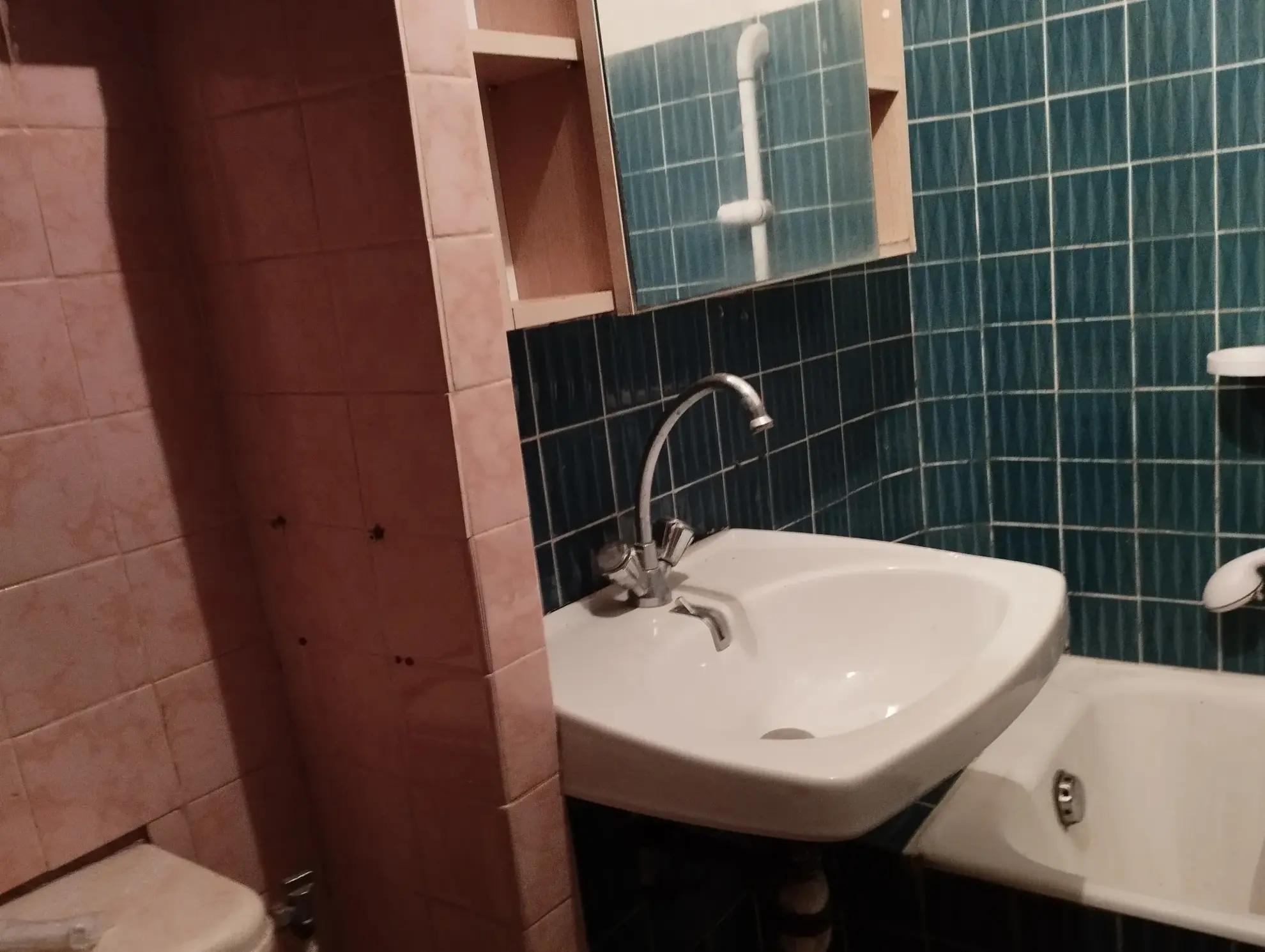 Immeuble de rapport à vendre à Solliès Pont avec potentiel d'investissement 