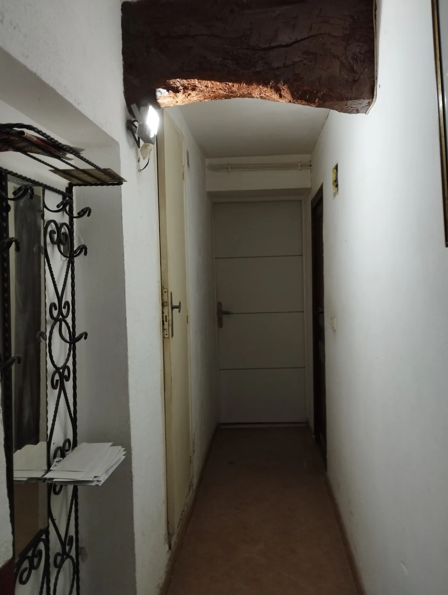 Immeuble de rapport à vendre à Solliès Pont avec potentiel d'investissement 