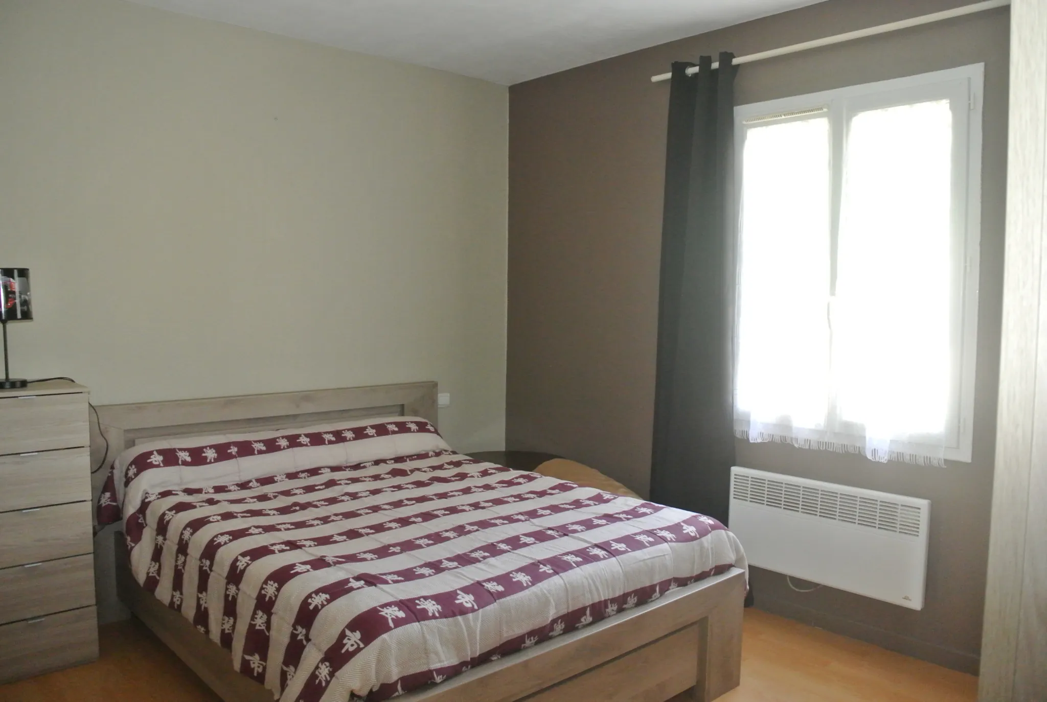 Maison de plain-pied avec 3 chambres à Marmande, jardin et garage 