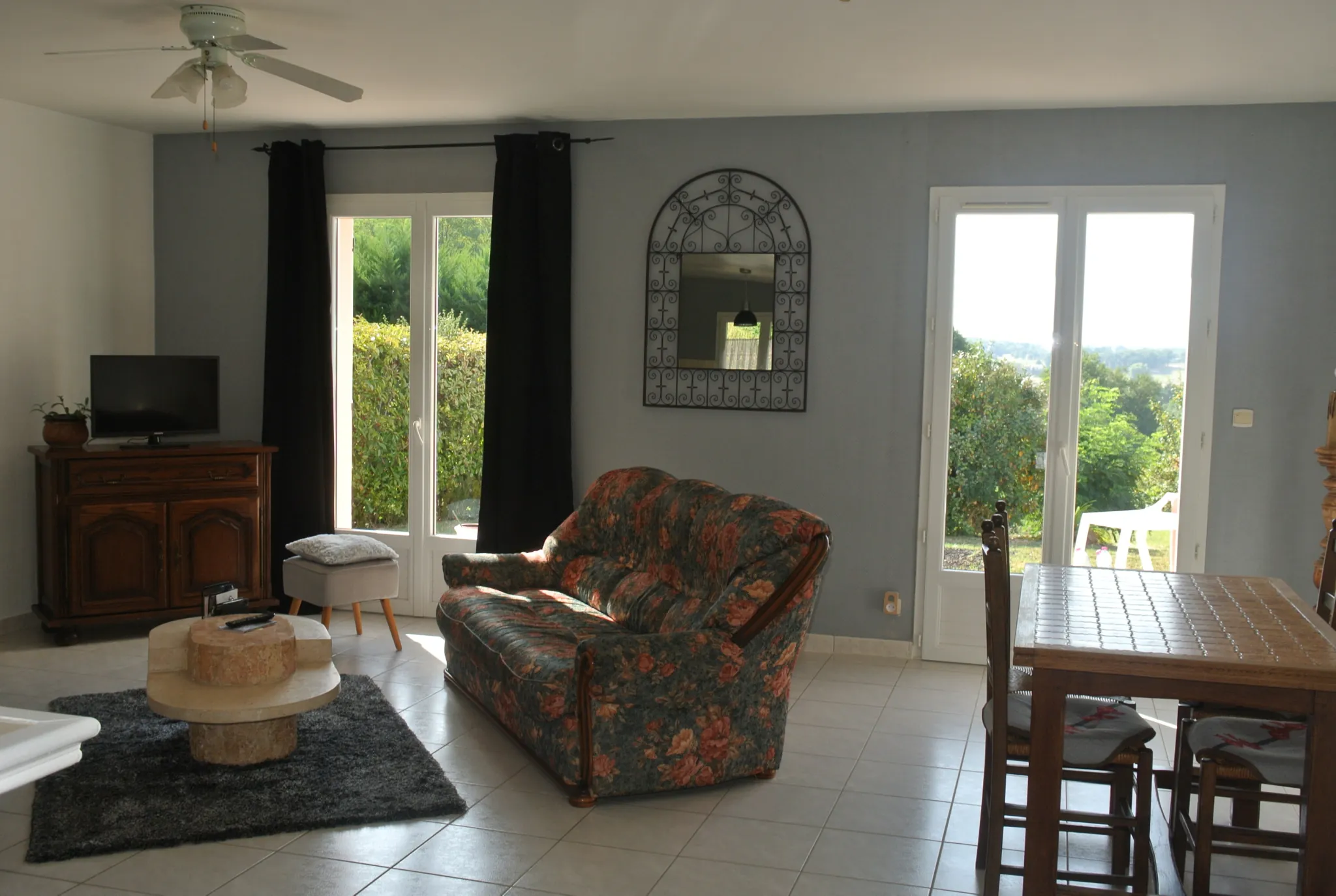 Maison de plain-pied avec 3 chambres à Marmande, jardin et garage 