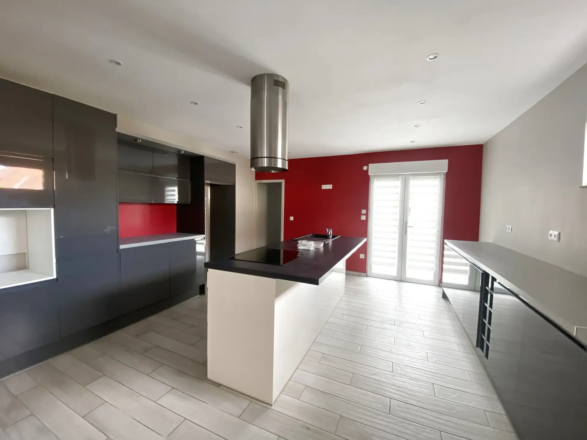 Maison de 116m² avec 3 chambres, jardin et parking à Trith Saint Léger 