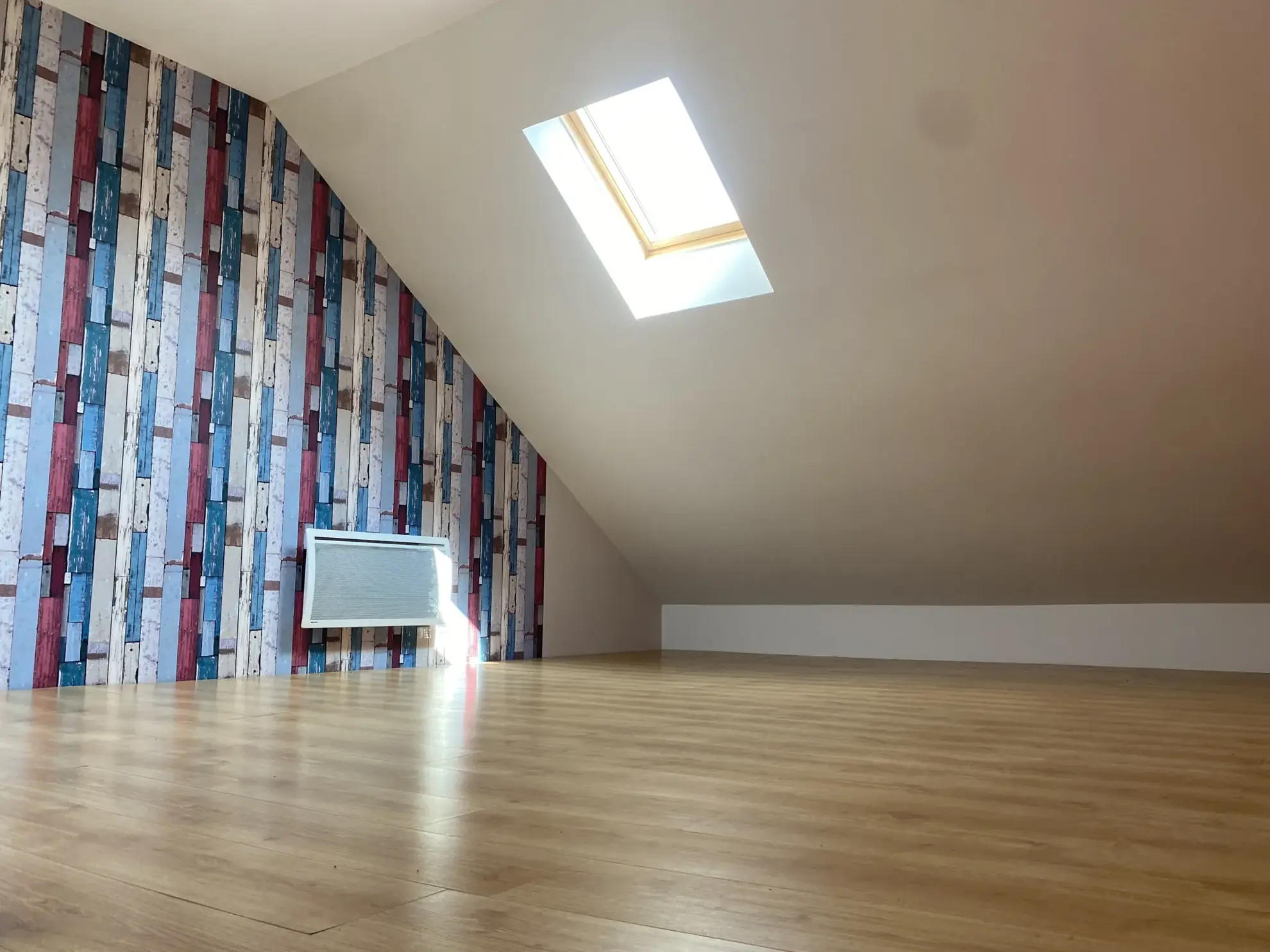 Maison de 116m² avec 3 chambres, jardin et parking à Trith Saint Léger 