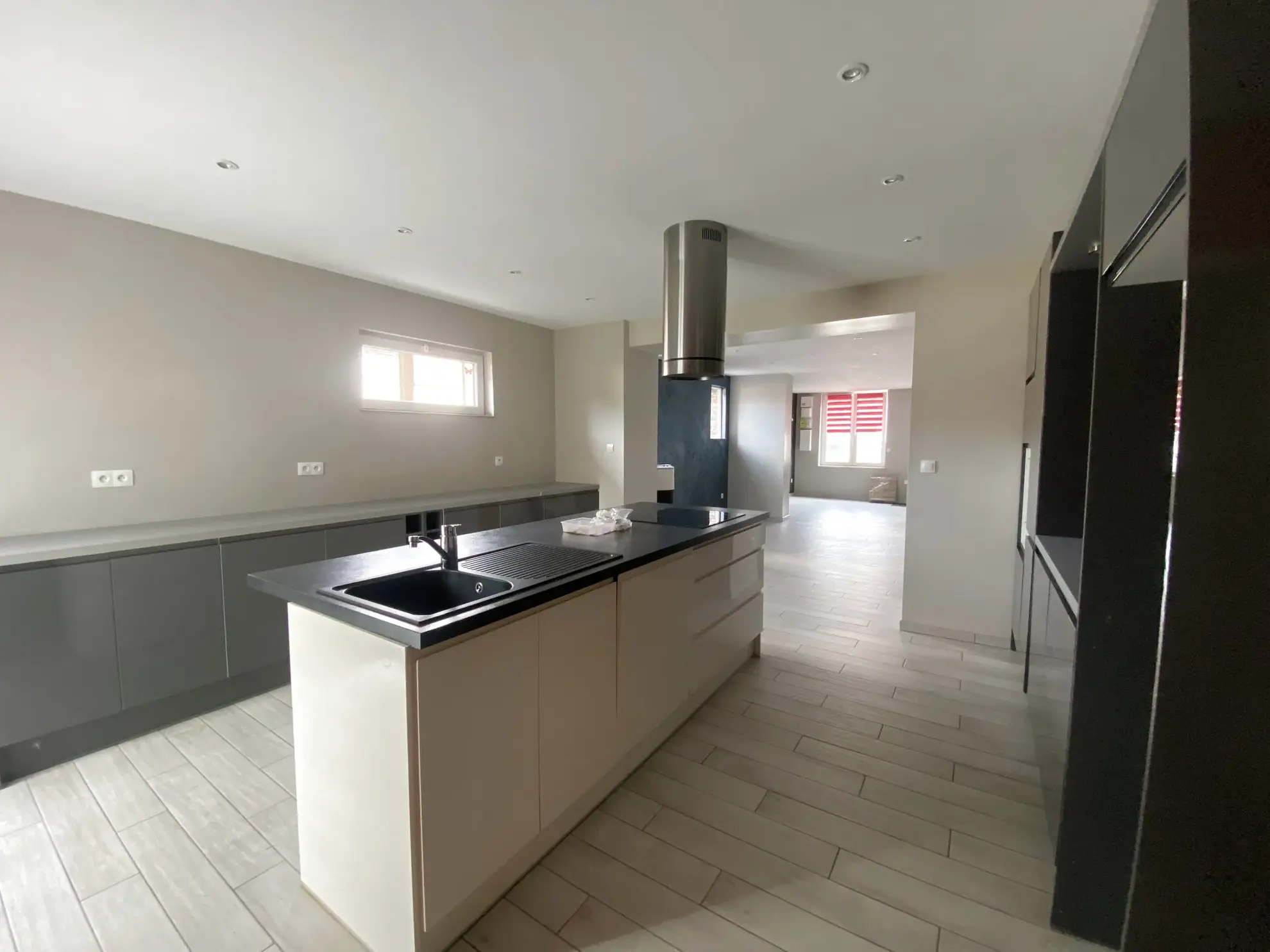 Maison de 116m² avec 3 chambres, jardin et parking à Trith Saint Léger 