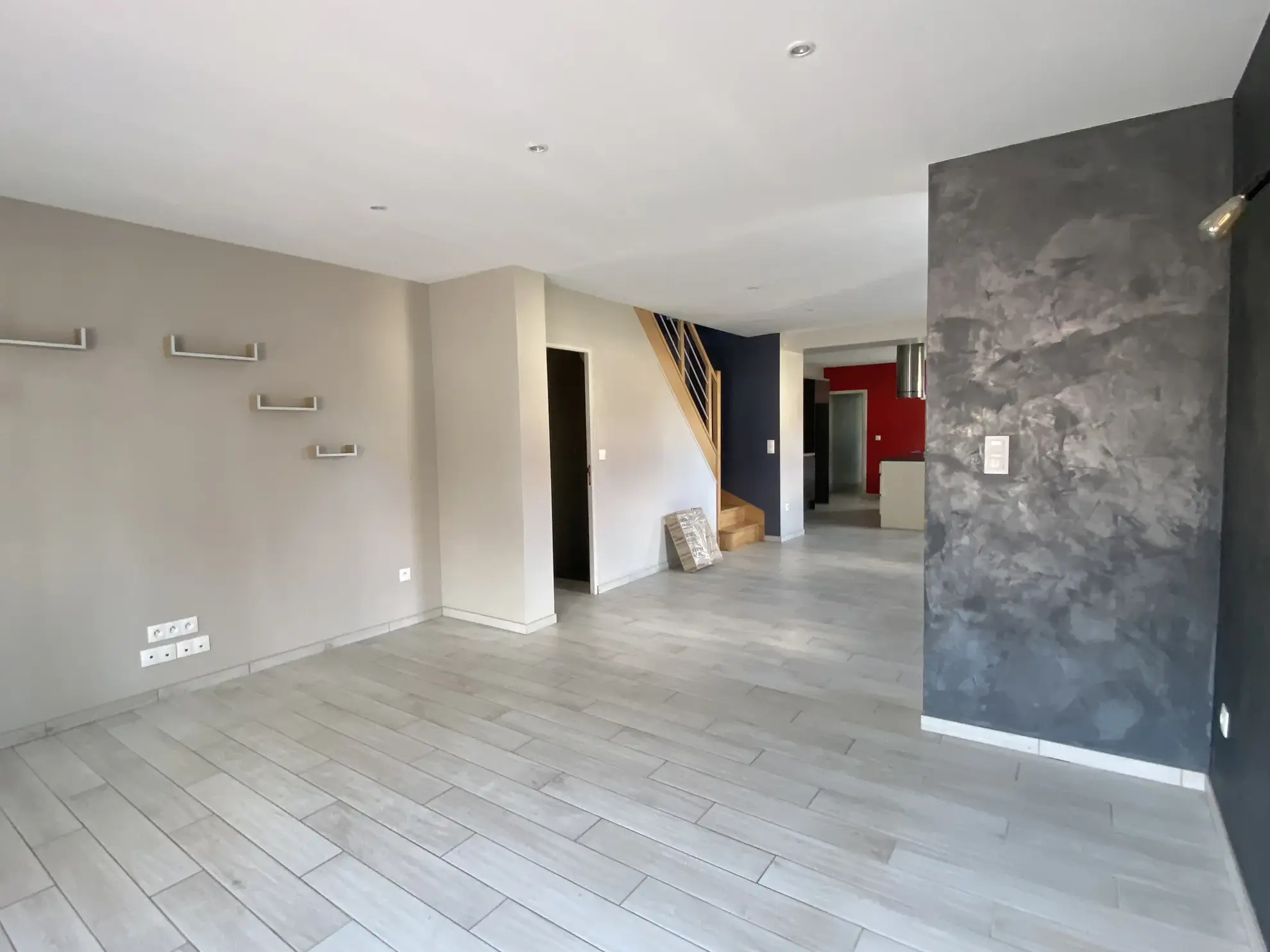 Maison de 116m² avec 3 chambres, jardin et parking à Trith Saint Léger 