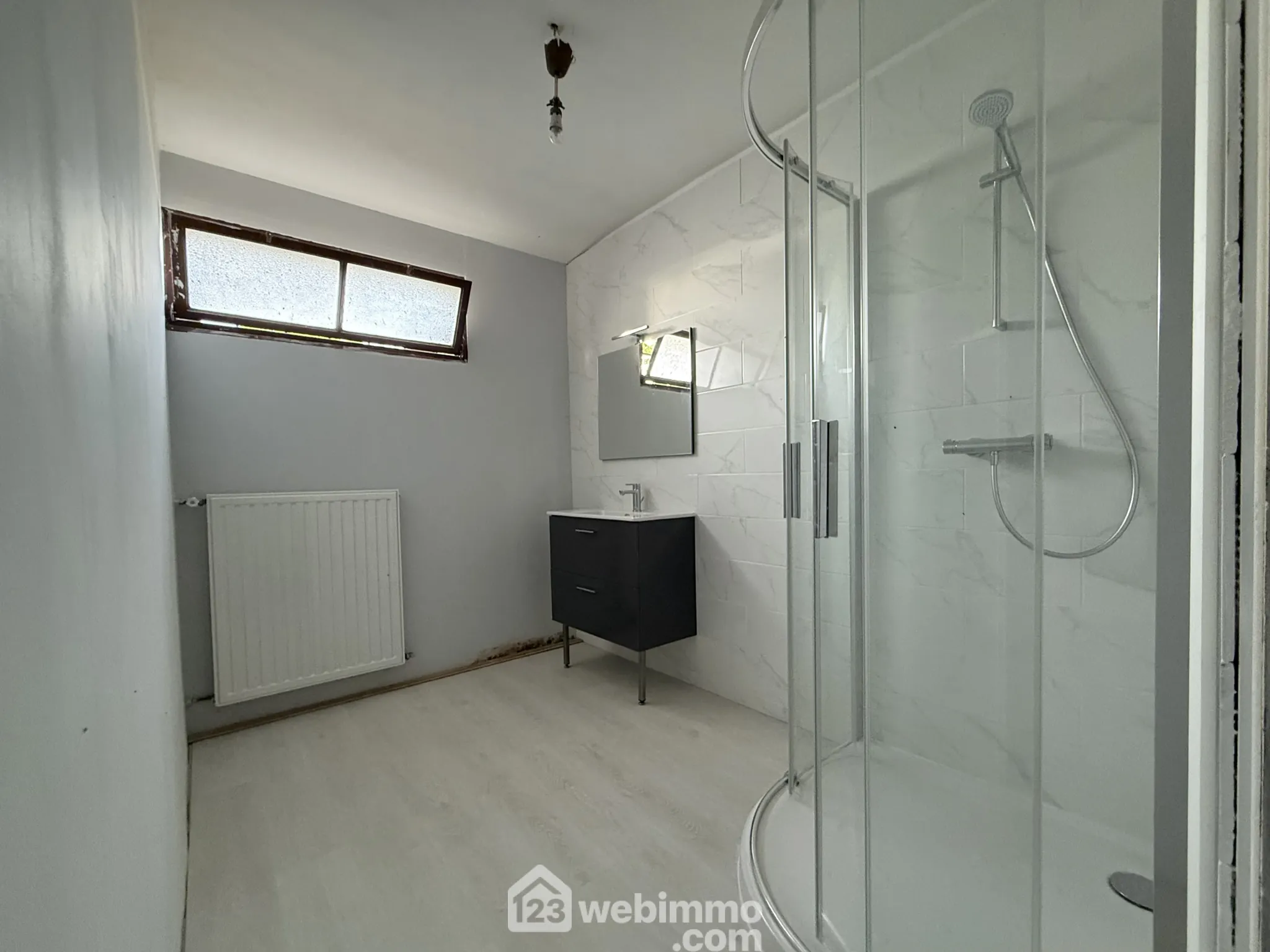 Maison de plain-pied de 175 m2 à Saint-Clair avec terrain clos 