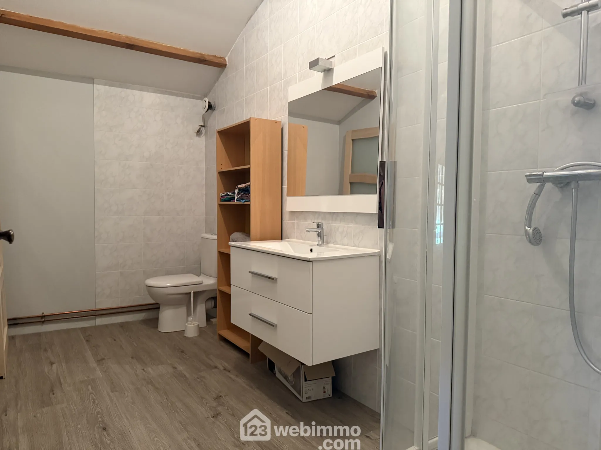 Maison de plain-pied de 175 m2 à Saint-Clair avec terrain clos 